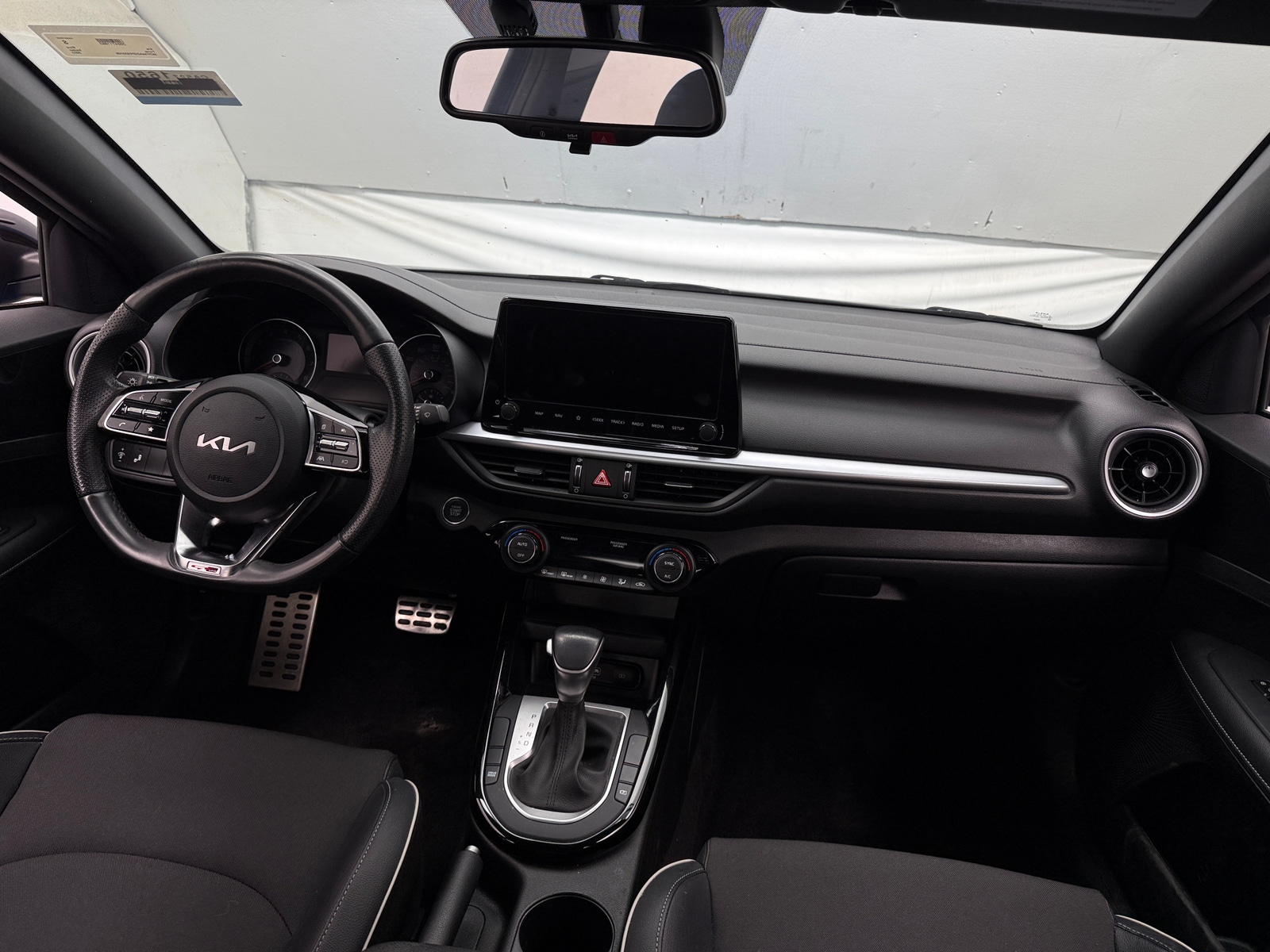 Thumbnail: 2023 Kia Forte - 3