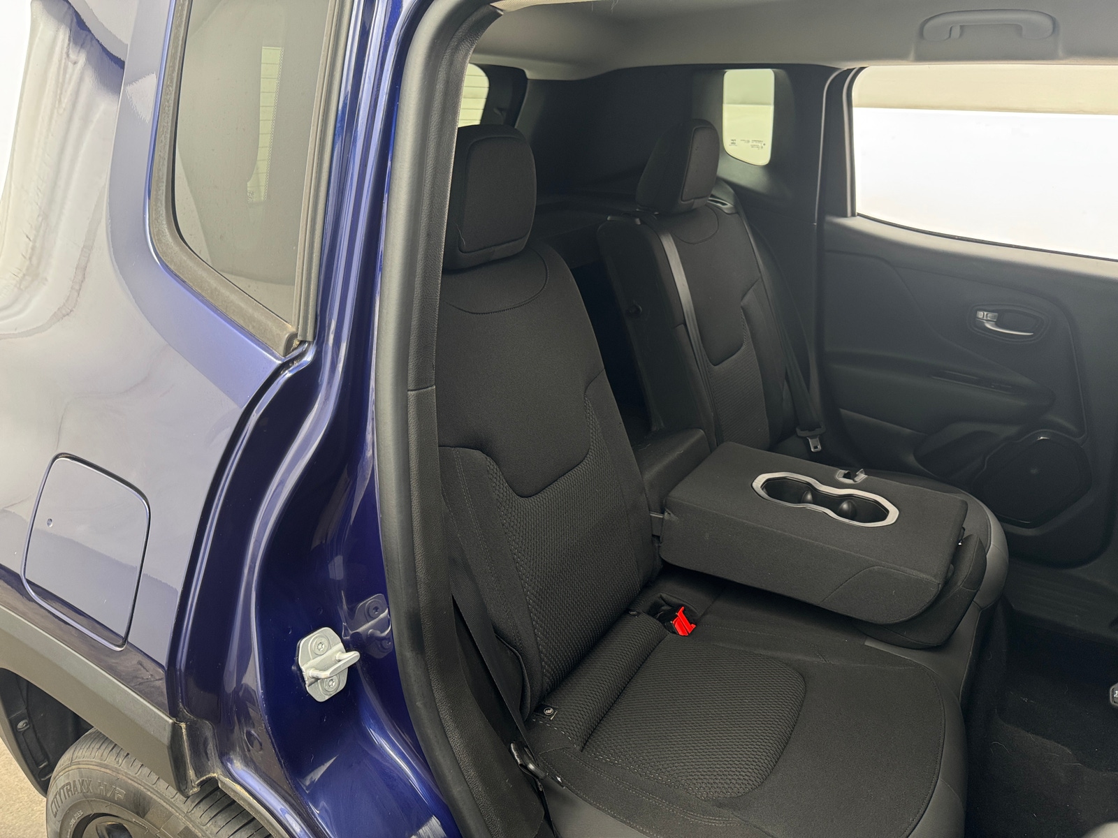 Thumbnail: 2019 Jeep Renegade - 6