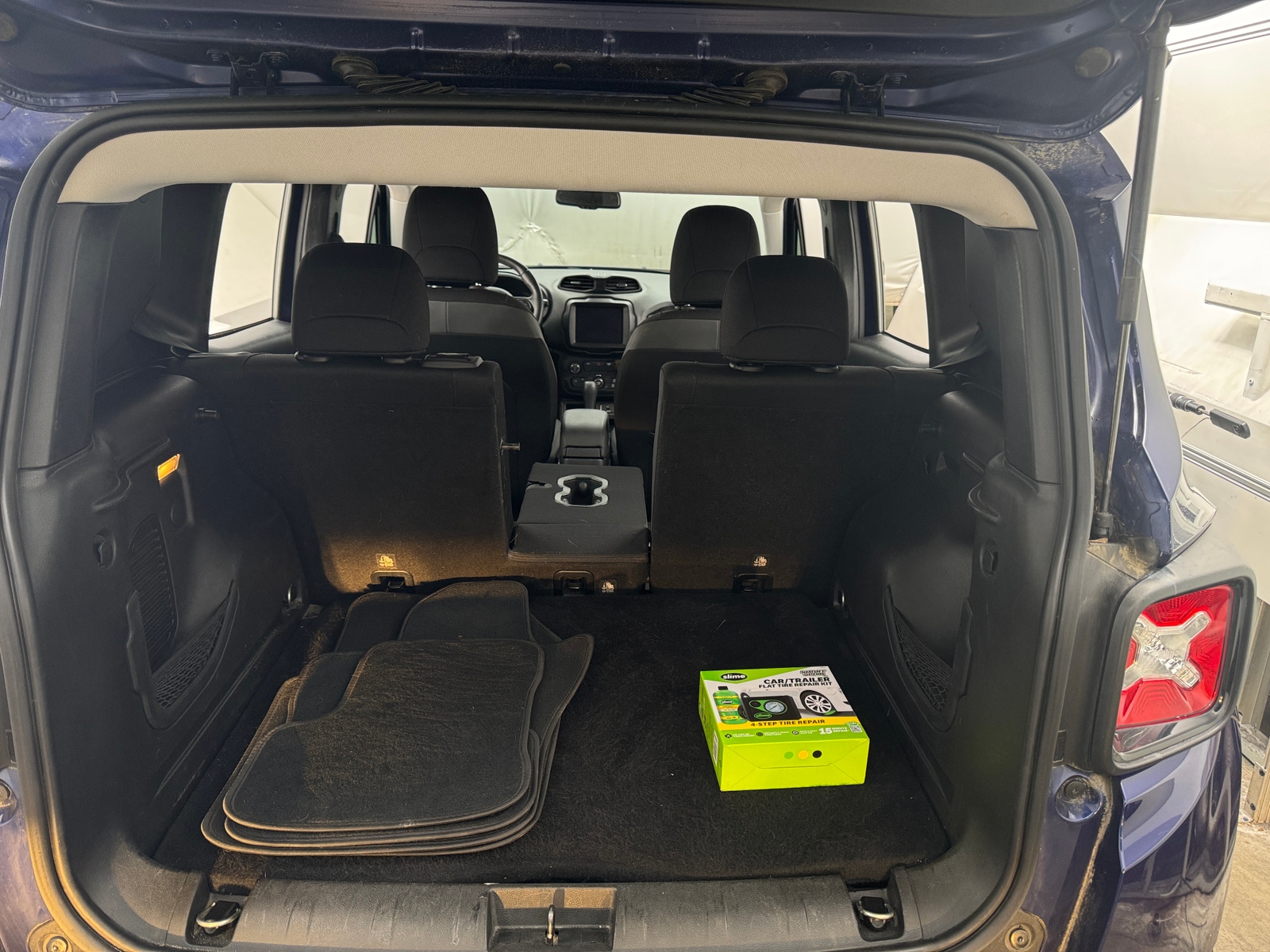 Thumbnail: 2019 Jeep Renegade - 7