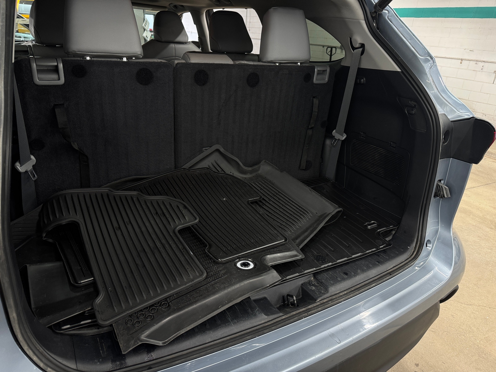 Thumbnail: 2022 Toyota Highlander - 6