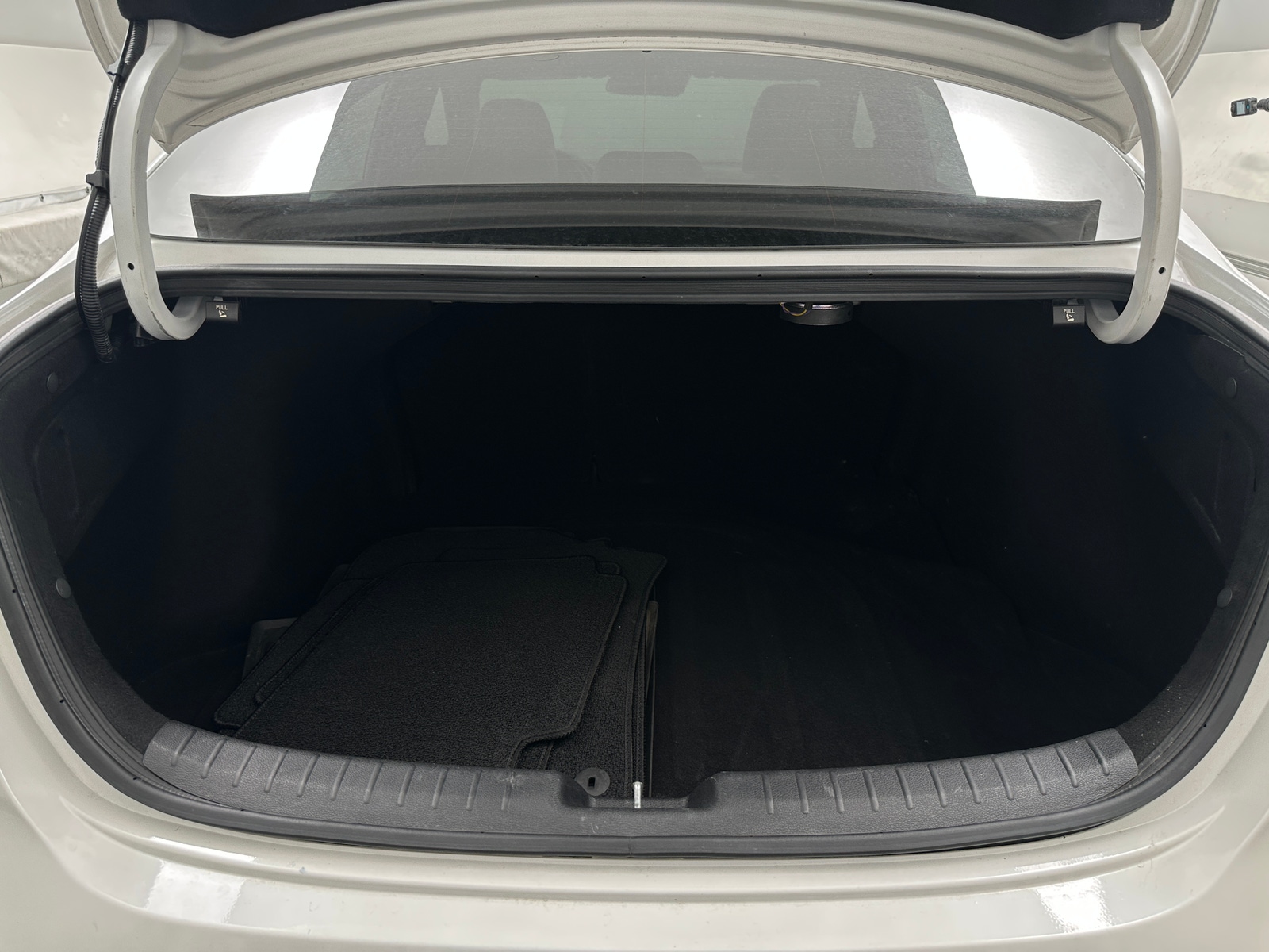 Thumbnail: 2020 Kia Forte - 6