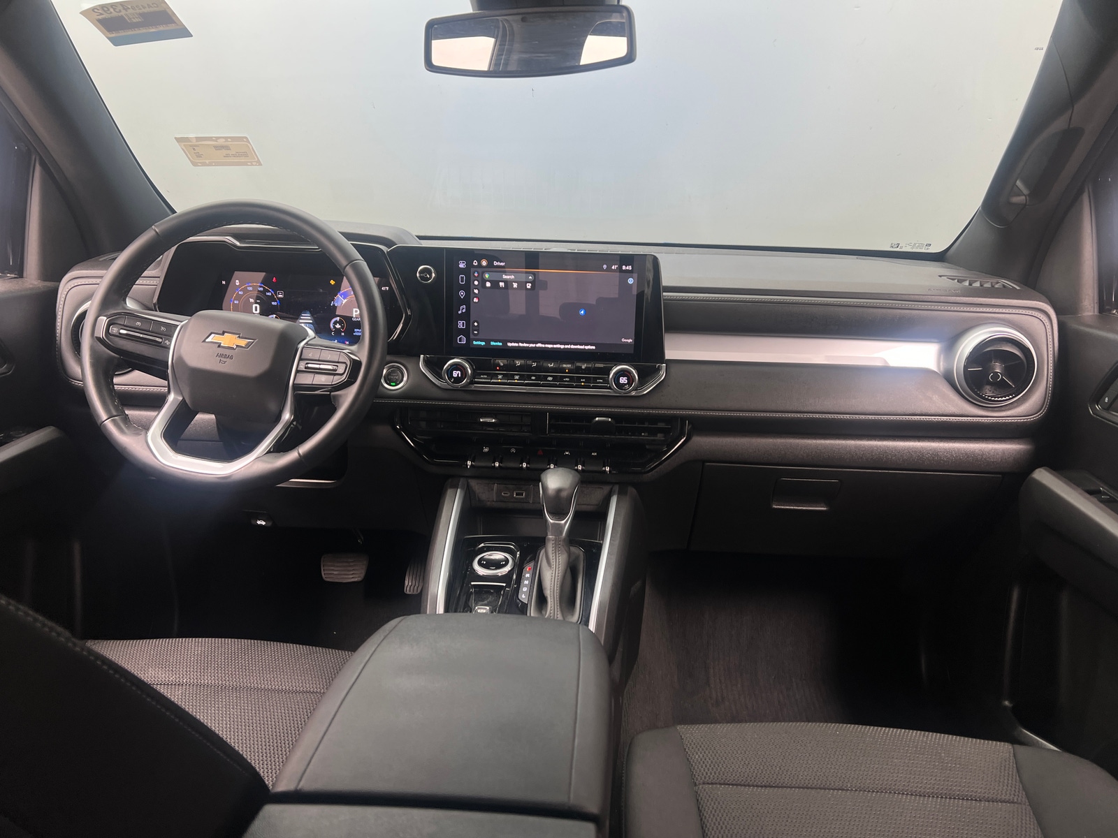 Thumbnail: 2024 Chevrolet Colorado - 3