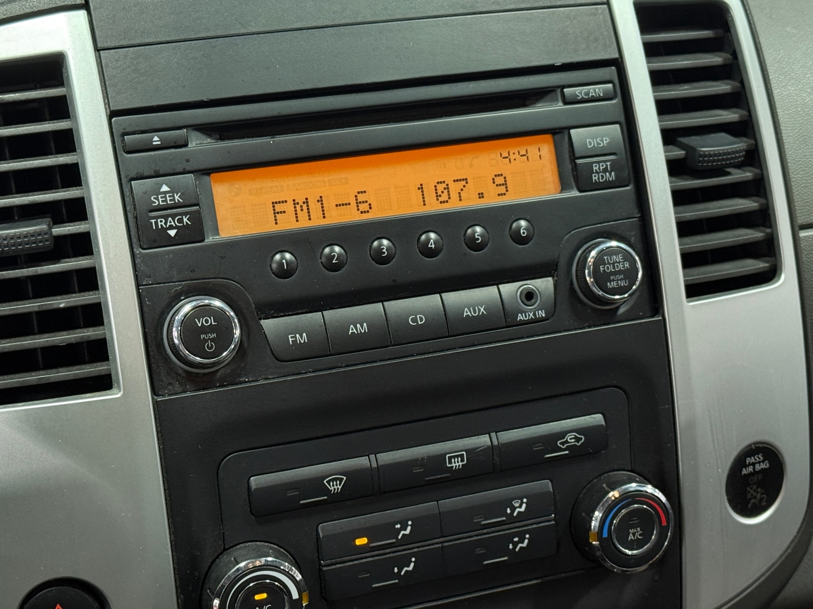Thumbnail: 2015 Nissan Xterra - 4