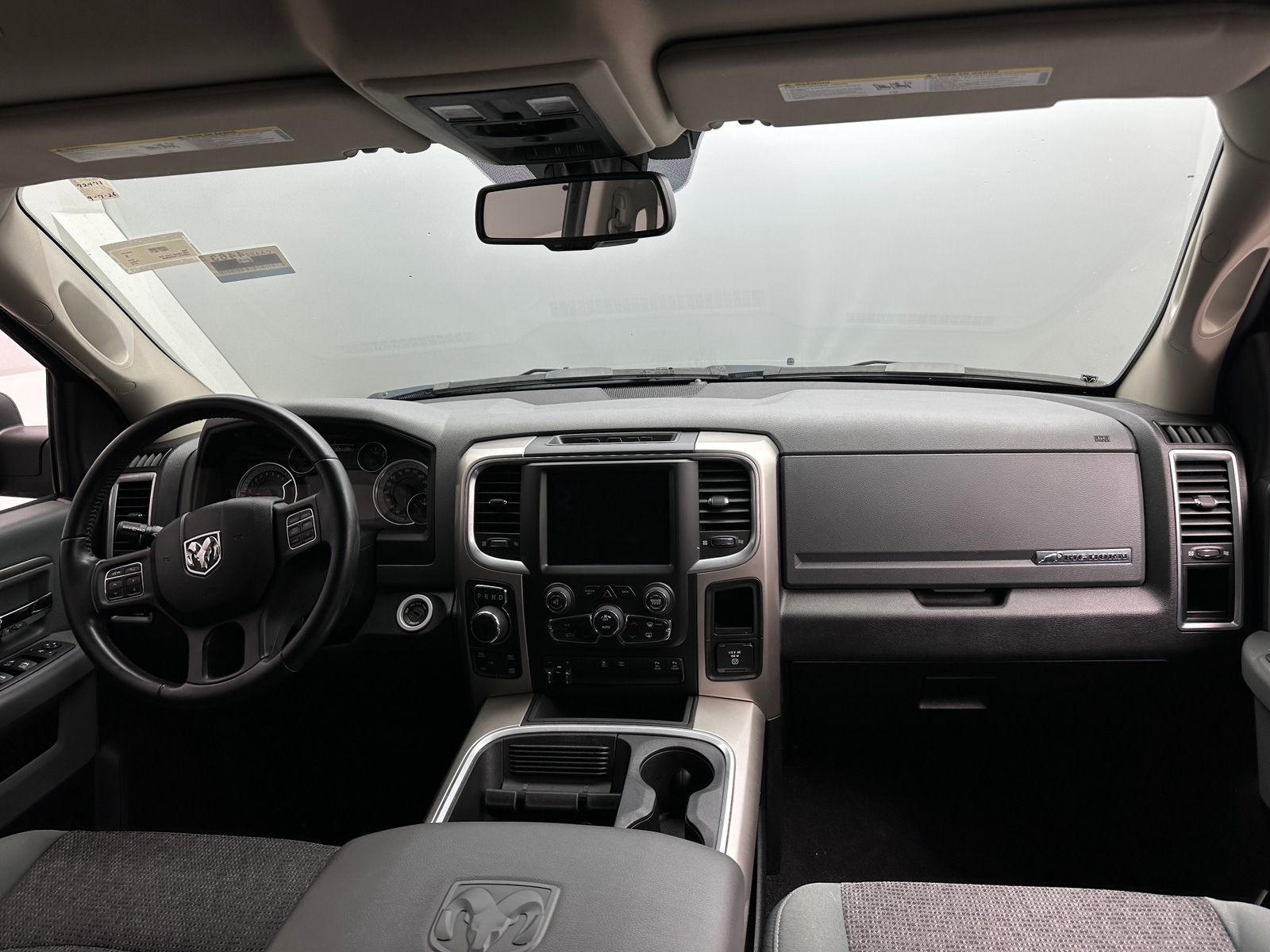 Thumbnail: 2019 RAM 1500 Classic - 3