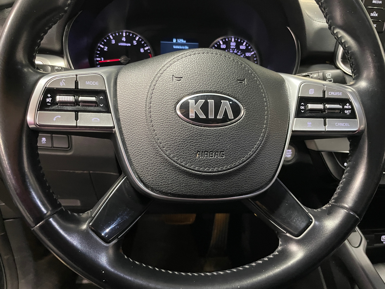 Thumbnail: 2020 Kia Telluride - 4