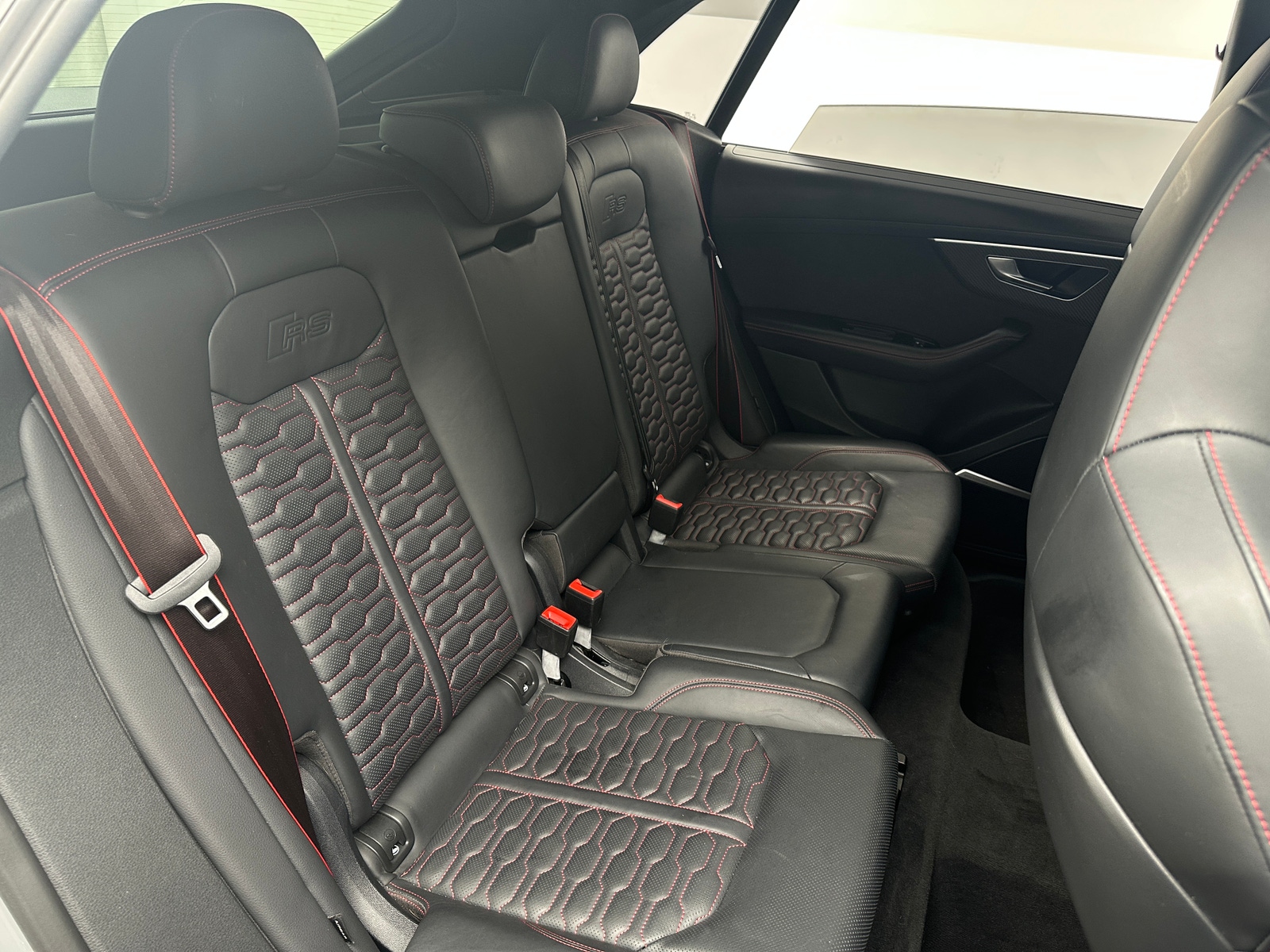 Thumbnail: 2022 Audi RS Q8 - 5