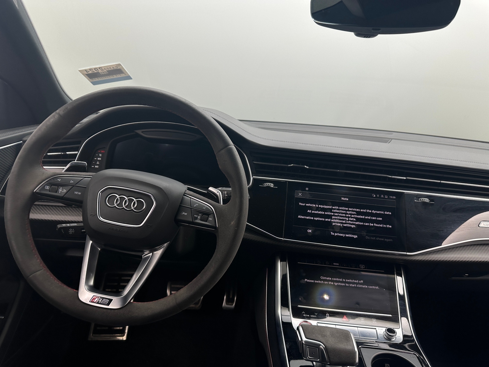 Thumbnail: 2022 Audi RS Q8 - 4