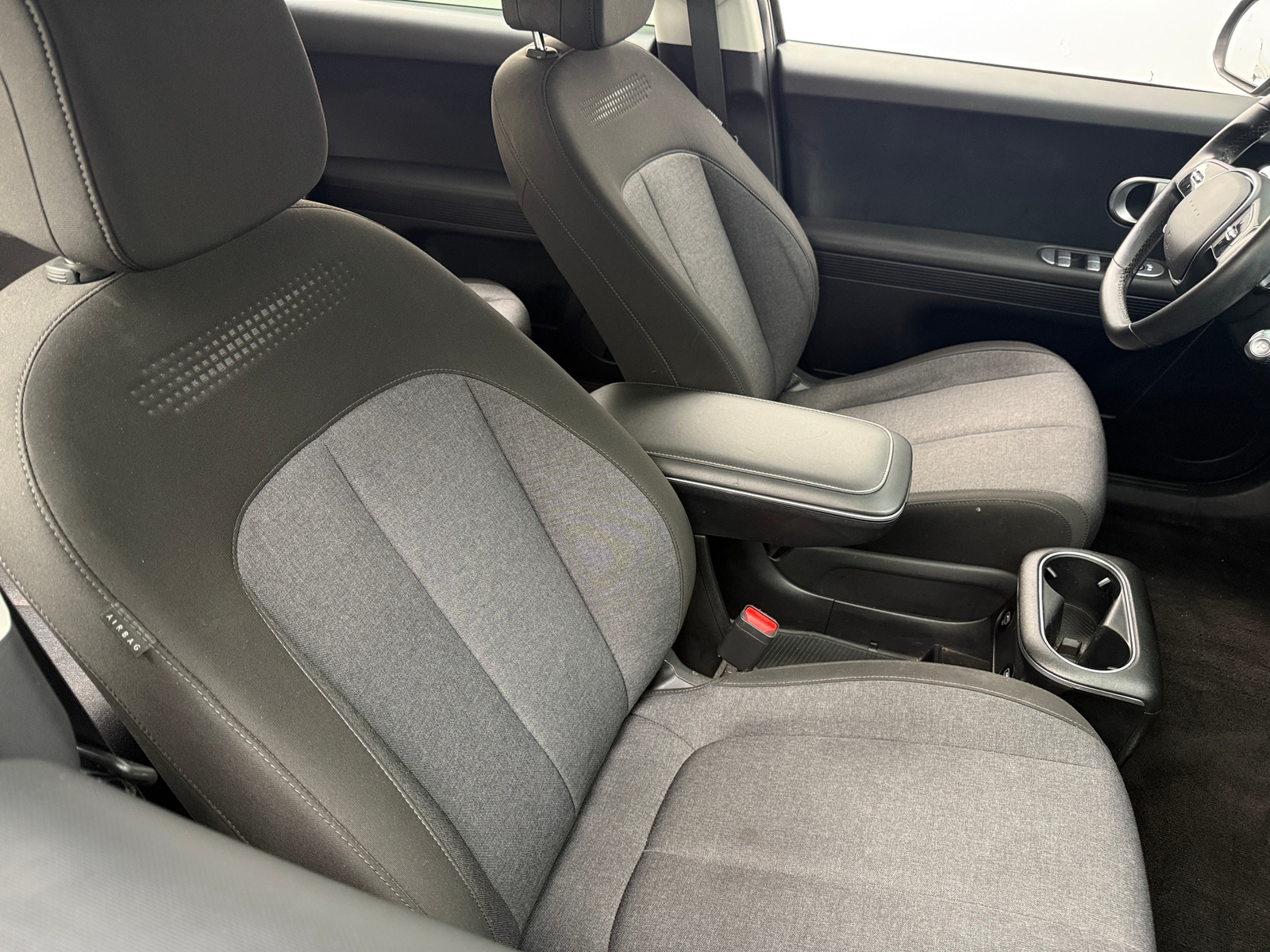 Thumbnail: 2022 Hyundai Ioniq 5 - 2