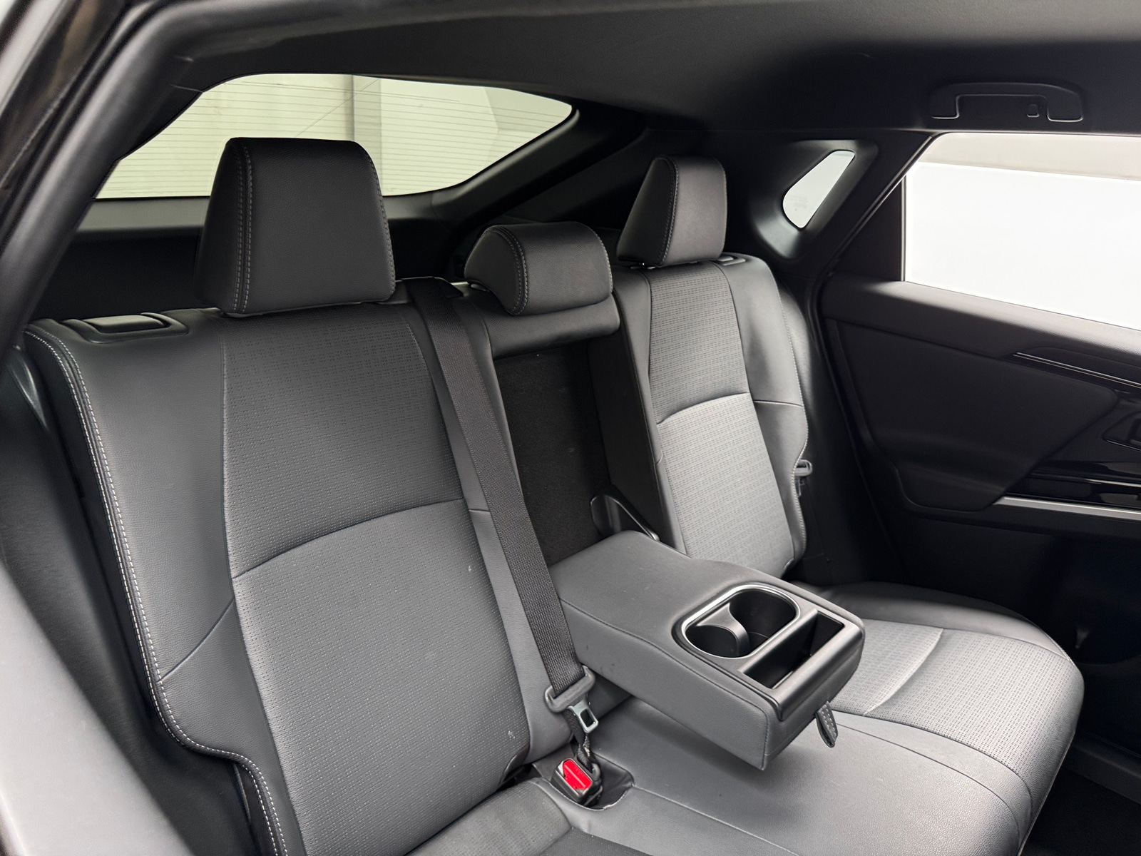 Thumbnail: 2024 Subaru Solterra - 5