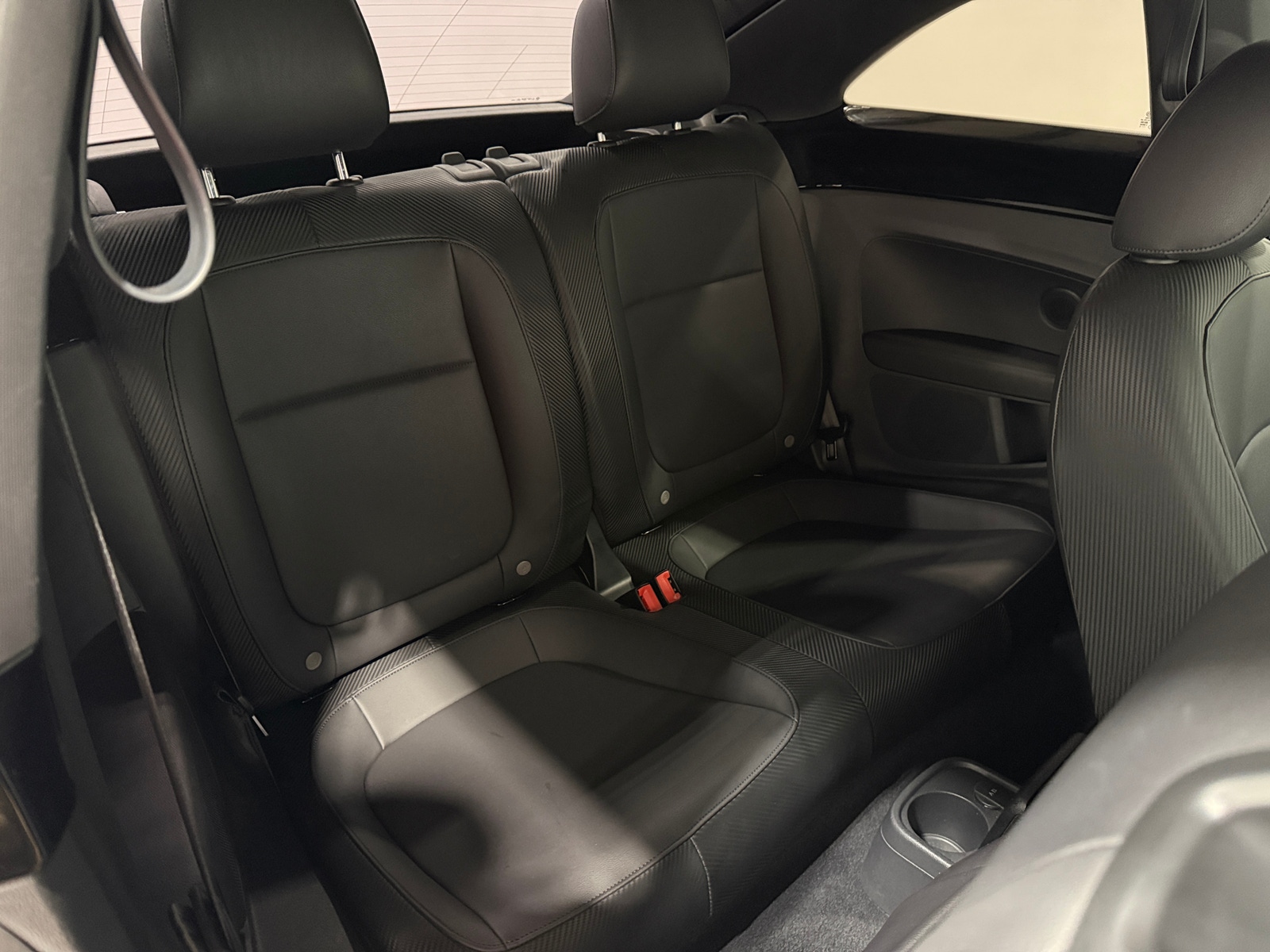 Thumbnail: 2015 Volkswagen Beetle - 5