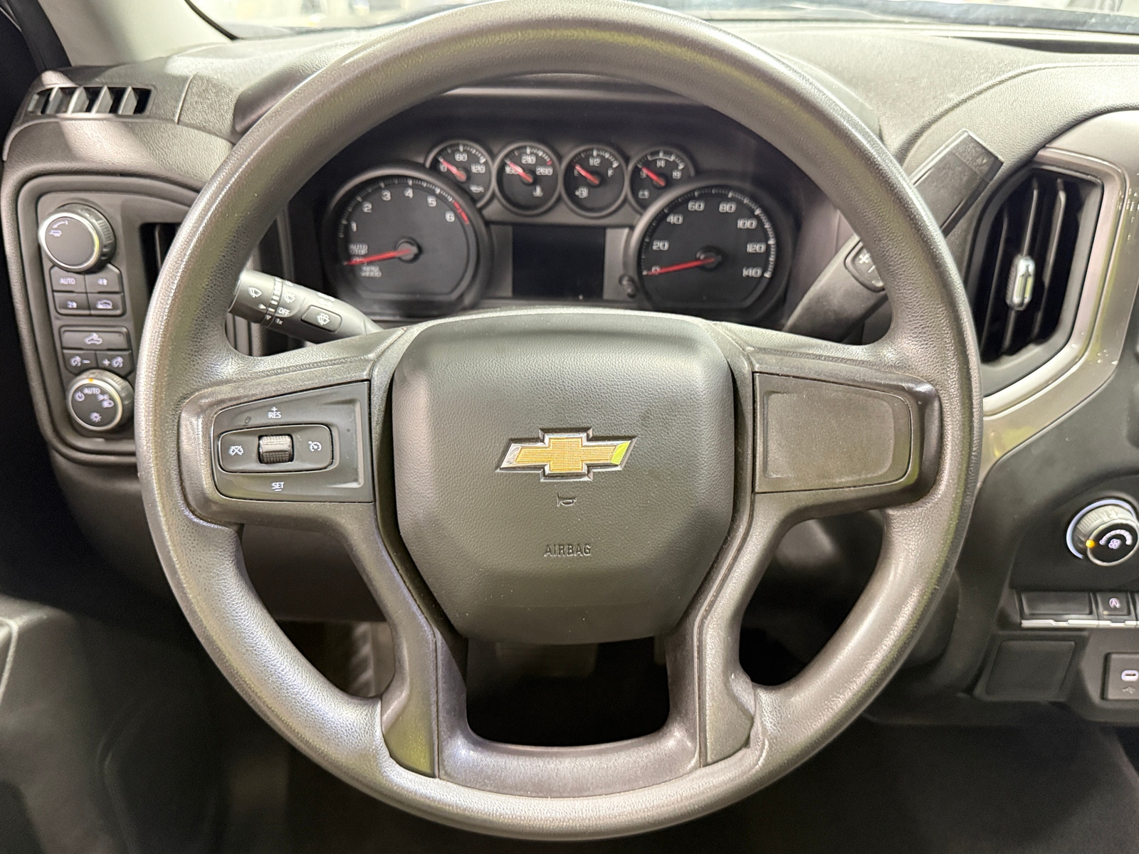 Thumbnail: 2021 Chevrolet Silverado 1500 - 5