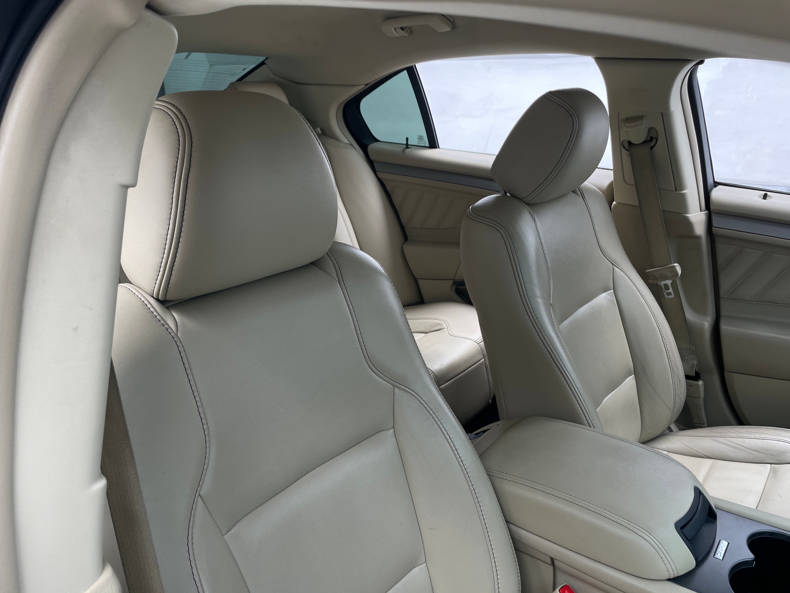 Thumbnail: 2018 Ford Taurus - 2