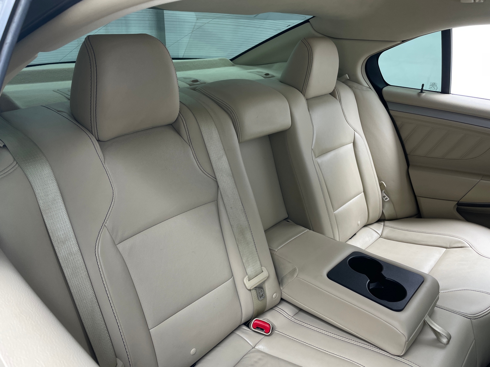 Thumbnail: 2018 Ford Taurus - 6