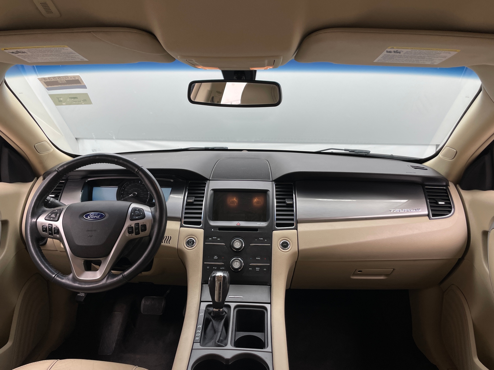 Thumbnail: 2018 Ford Taurus - 3