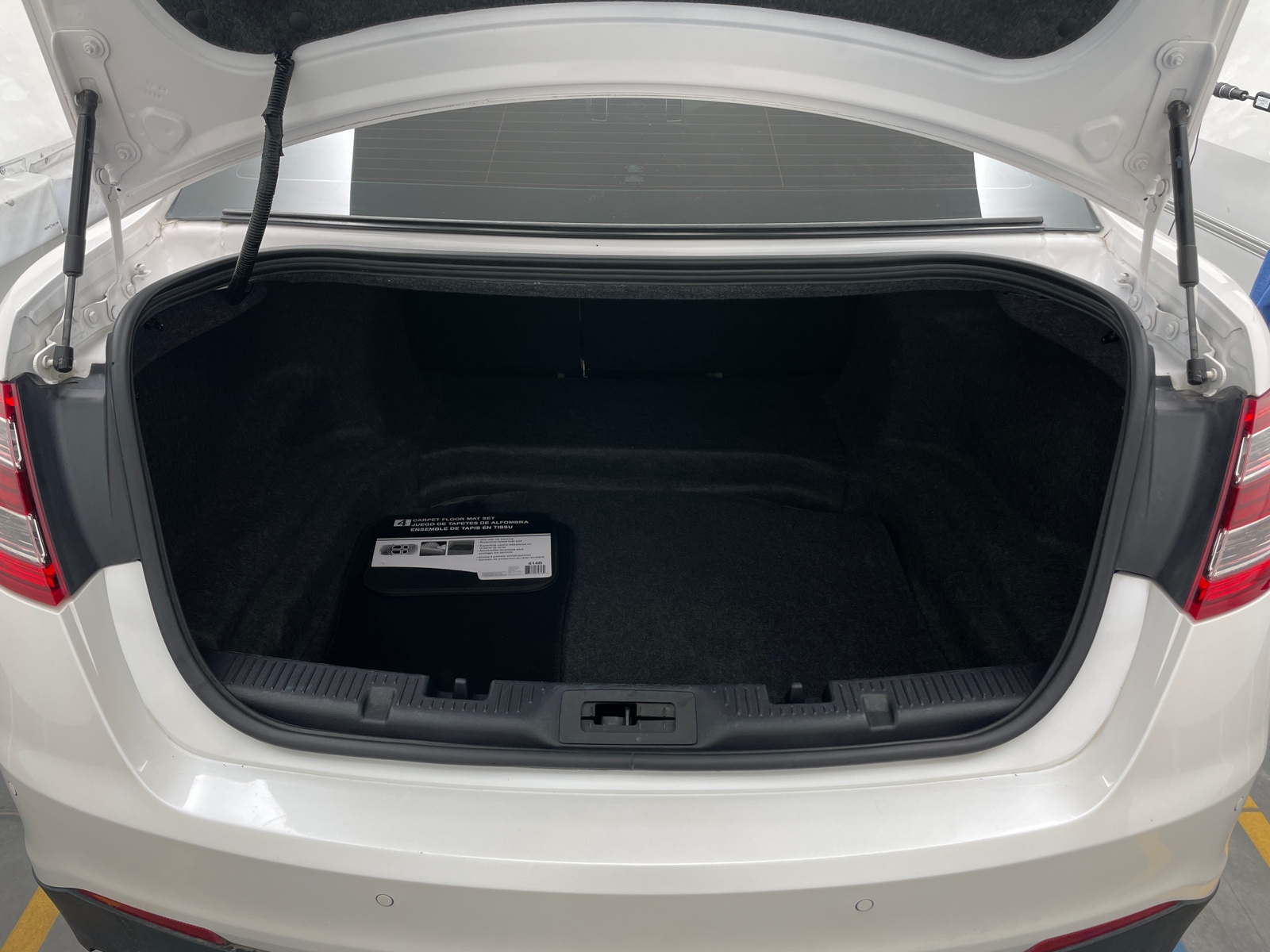 Thumbnail: 2018 Ford Taurus - 7