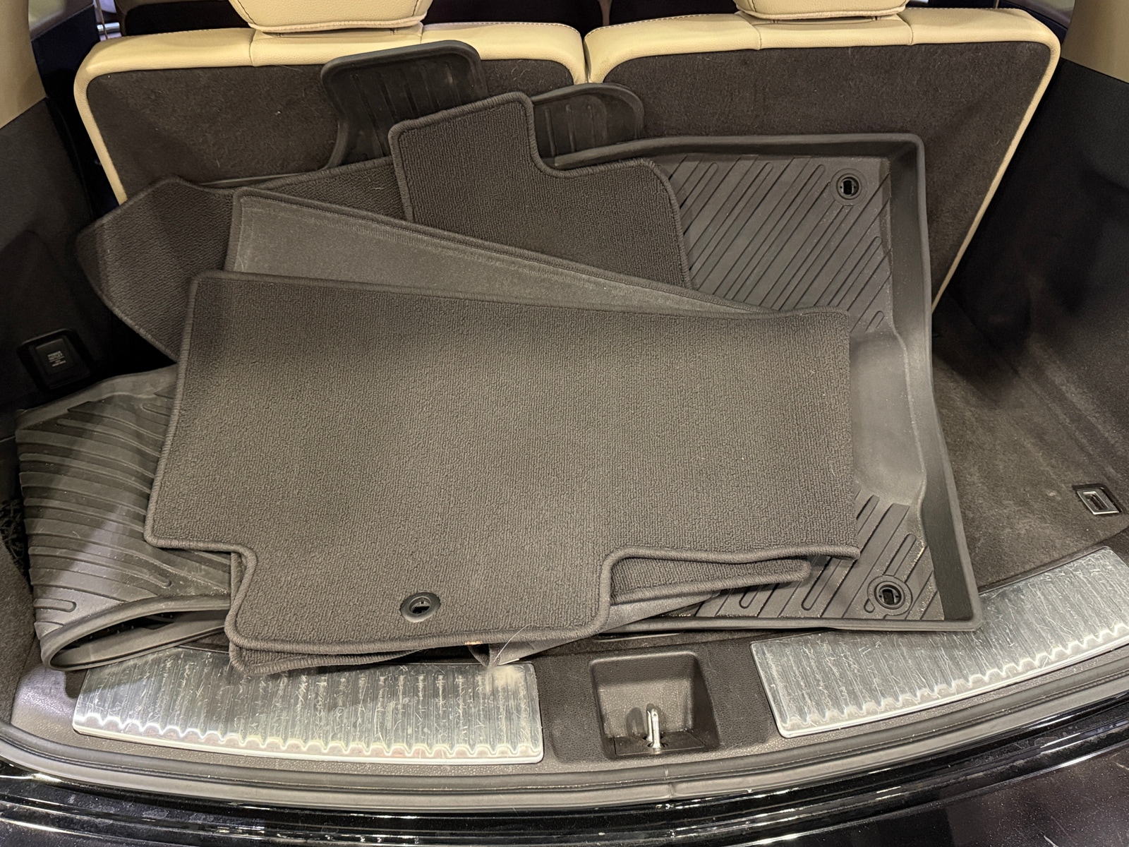 Thumbnail: 2019 Acura MDX - 6