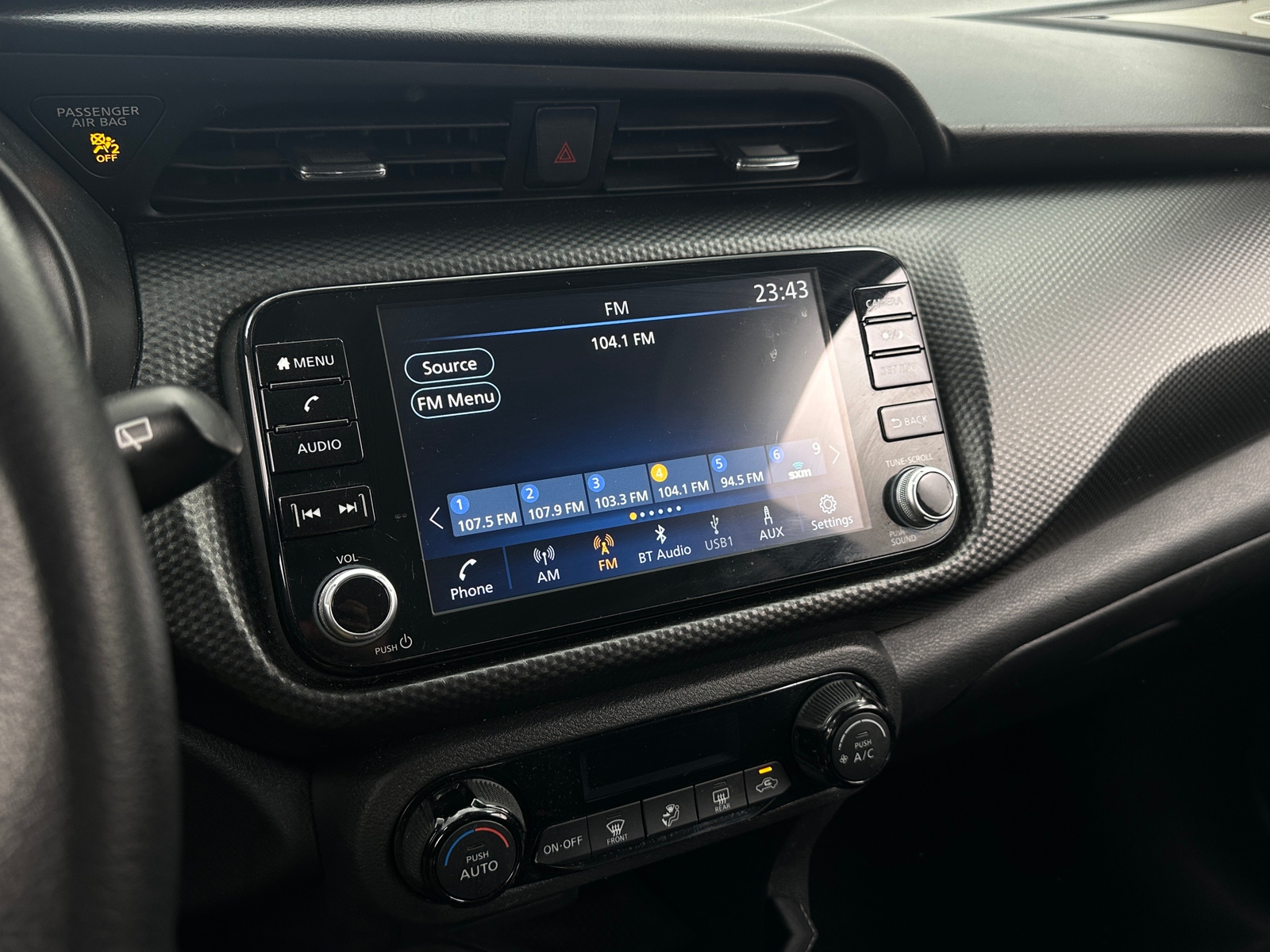 Thumbnail: 2021 Nissan Kicks - 4