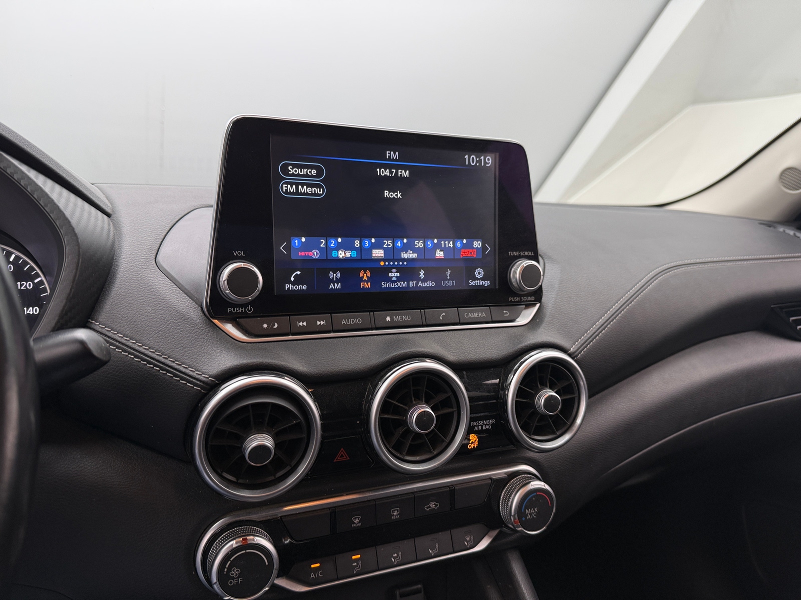 Thumbnail: 2022 Nissan Sentra - 4