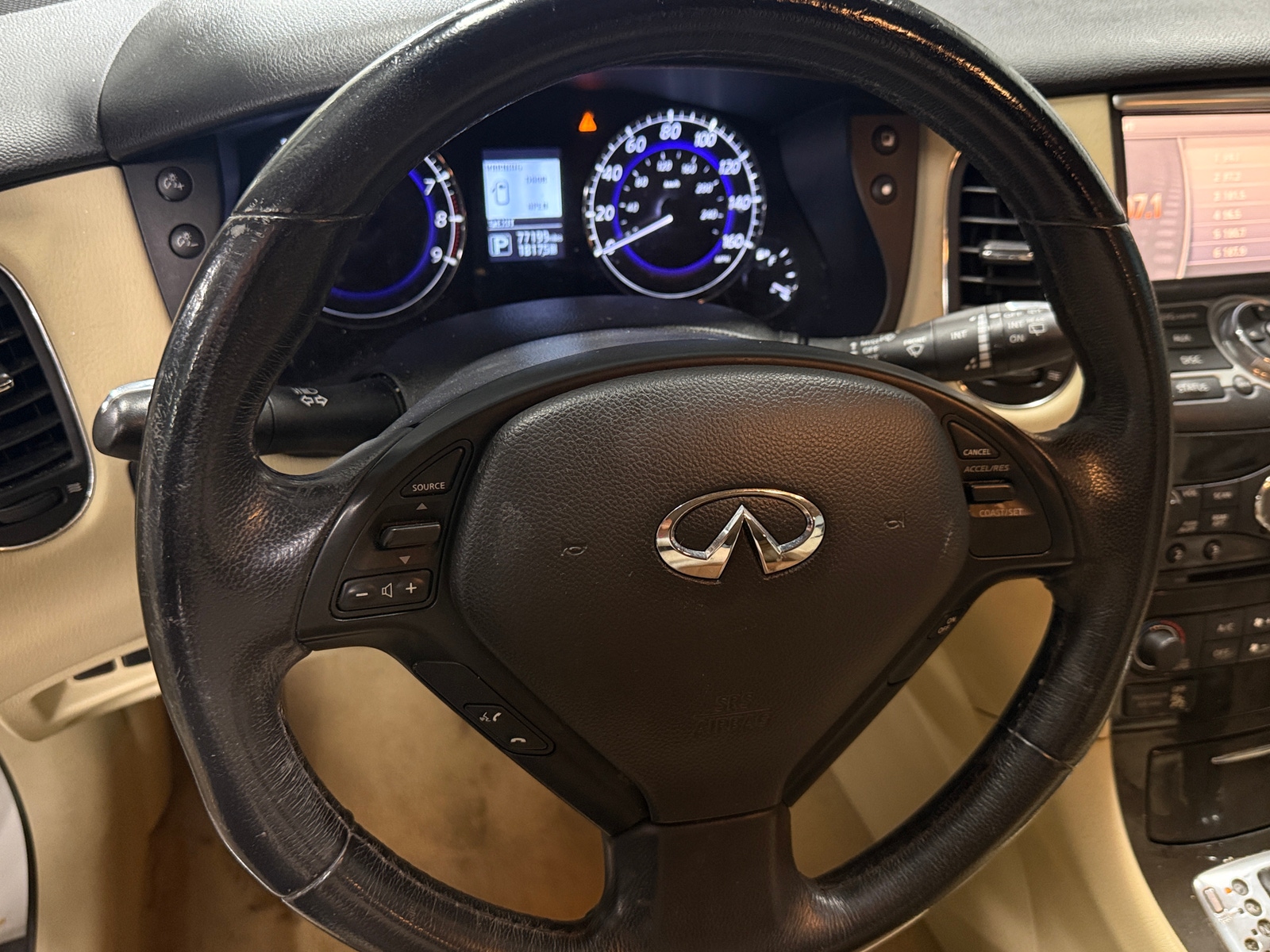 Thumbnail: 2017 INFINITI QX50 - 4