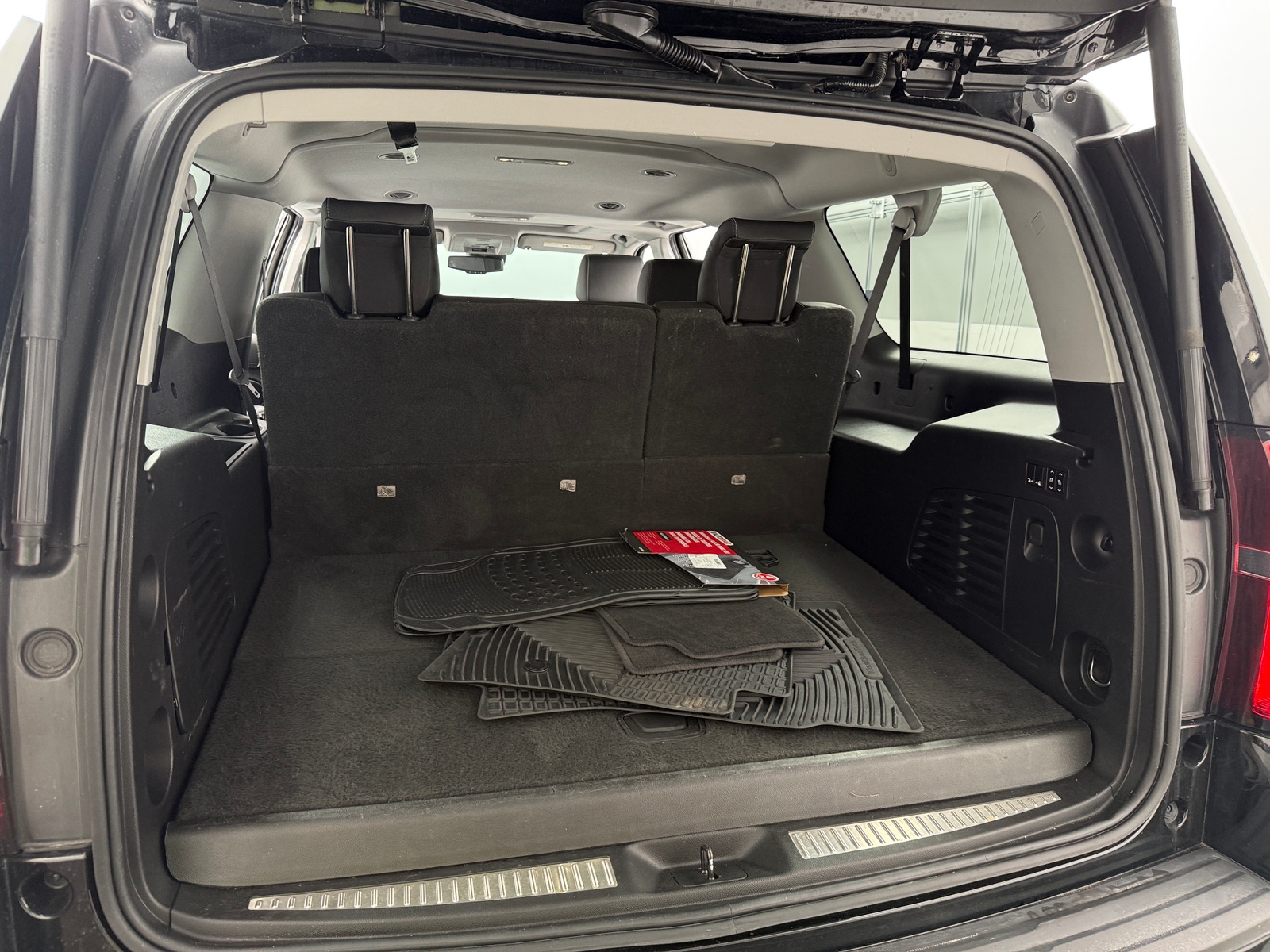 Thumbnail: 2020 Chevrolet Suburban - 6