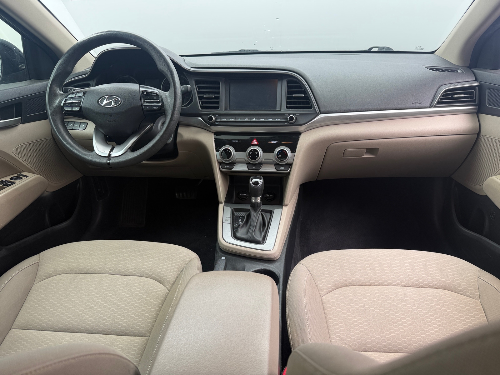 Thumbnail: 2019 Hyundai Elantra - 3