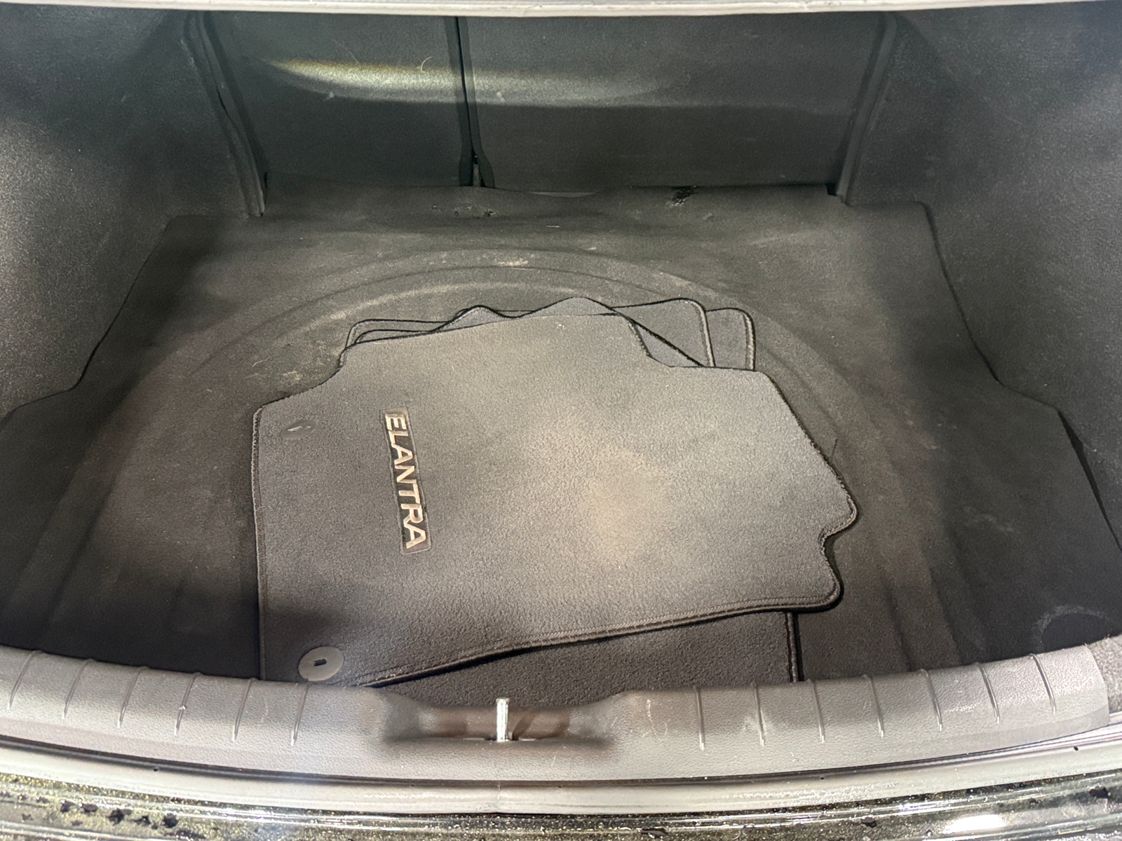 Thumbnail: 2019 Hyundai Elantra - 7