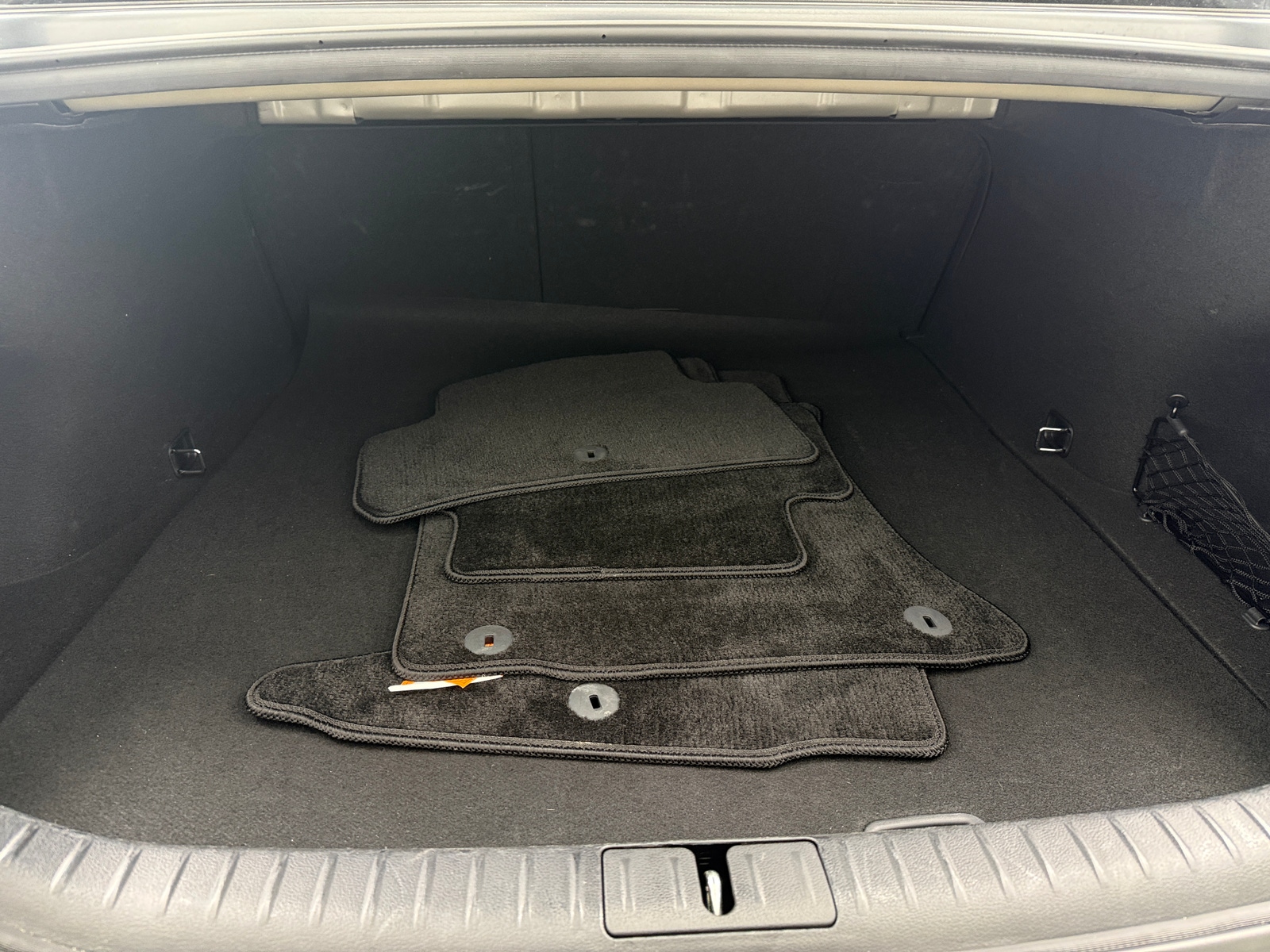 Thumbnail: 2025 Genesis G70 - 6