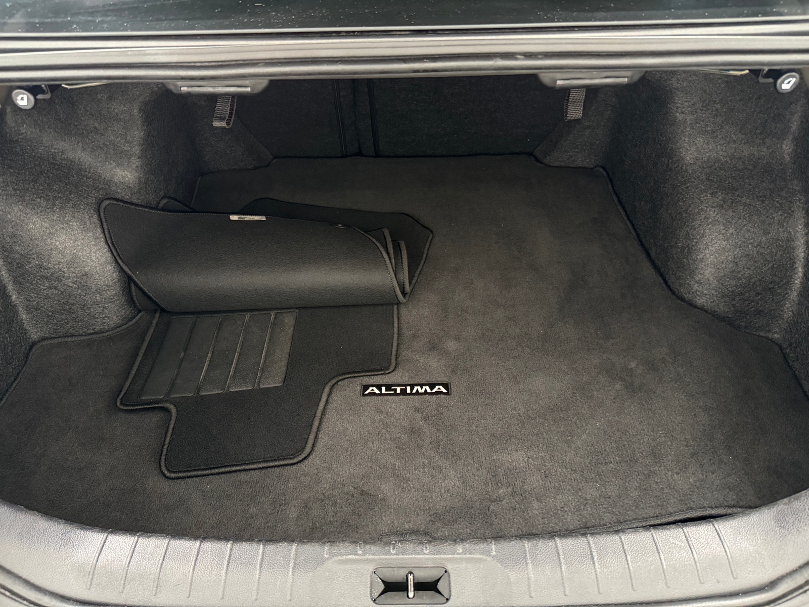 Thumbnail: 2025 Nissan Altima - 7