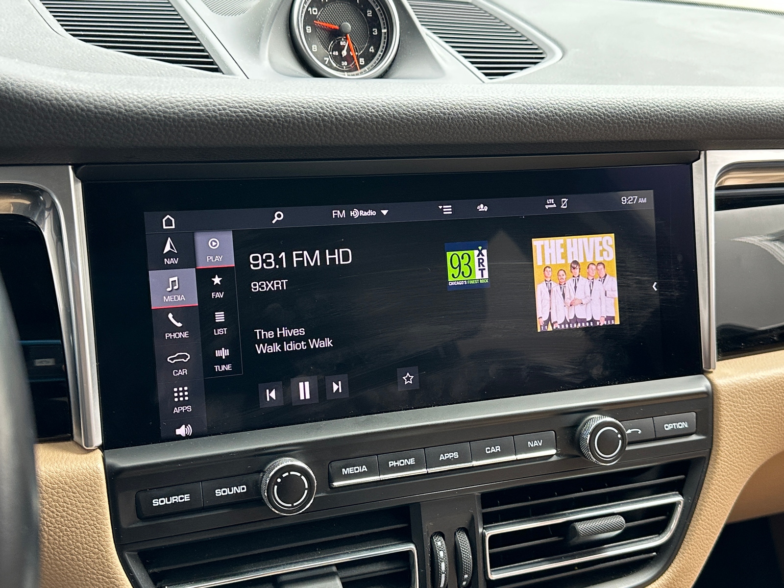 Thumbnail: 2020 Porsche Macan - 3