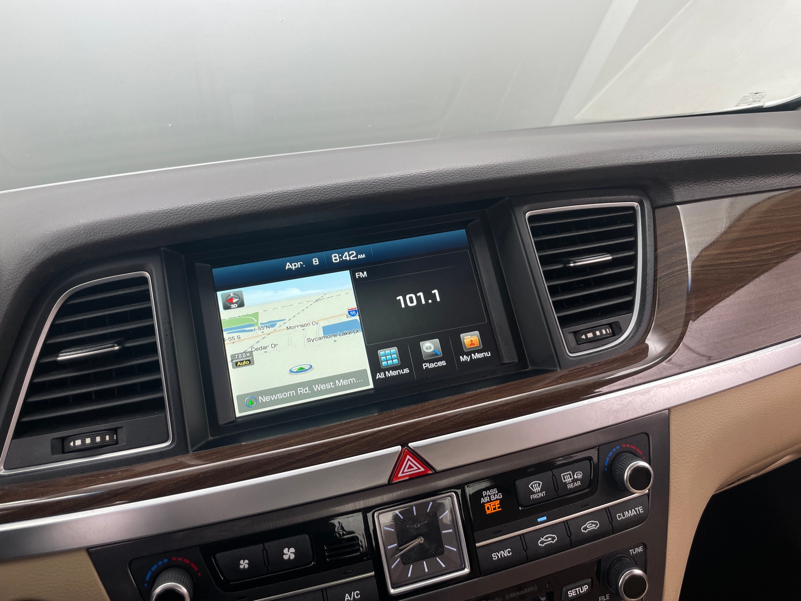 Thumbnail: 2018 Genesis G80 - 3