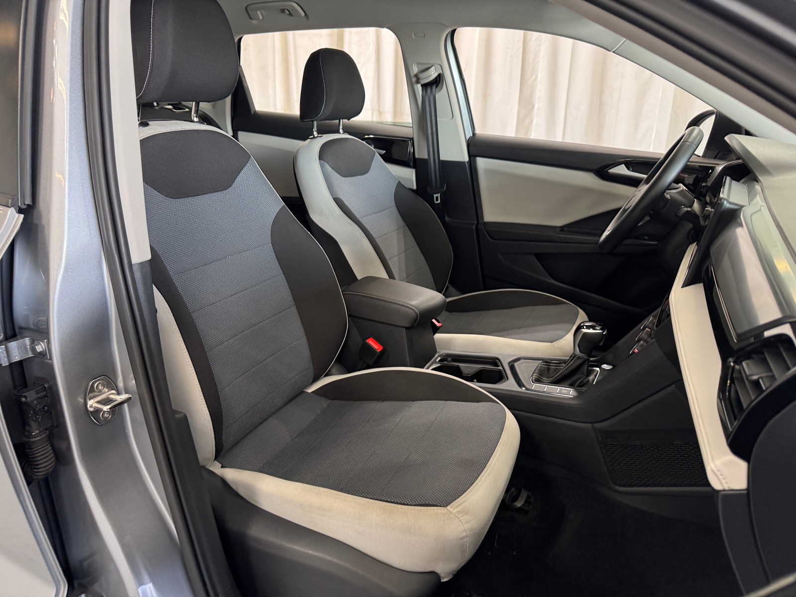 Thumbnail: 2025 Volkswagen Taos - 2