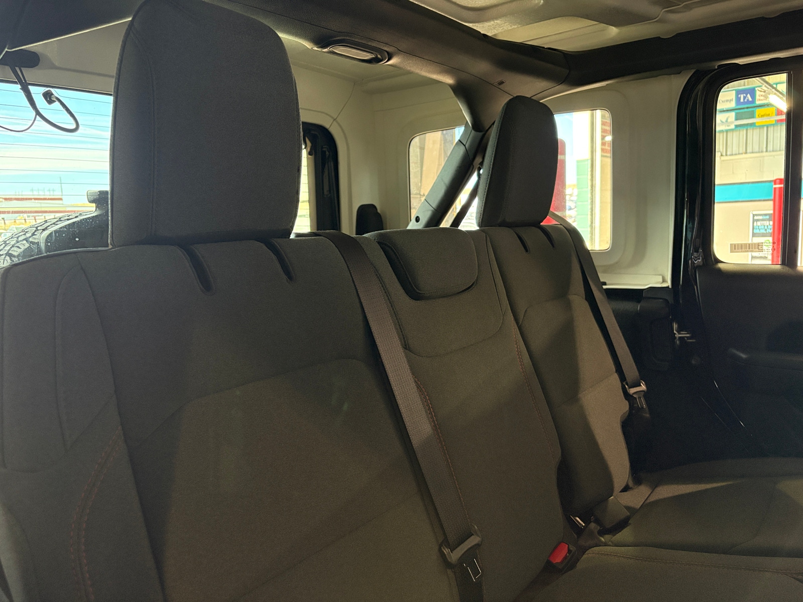 Thumbnail: 2025 Jeep Wrangler - 6