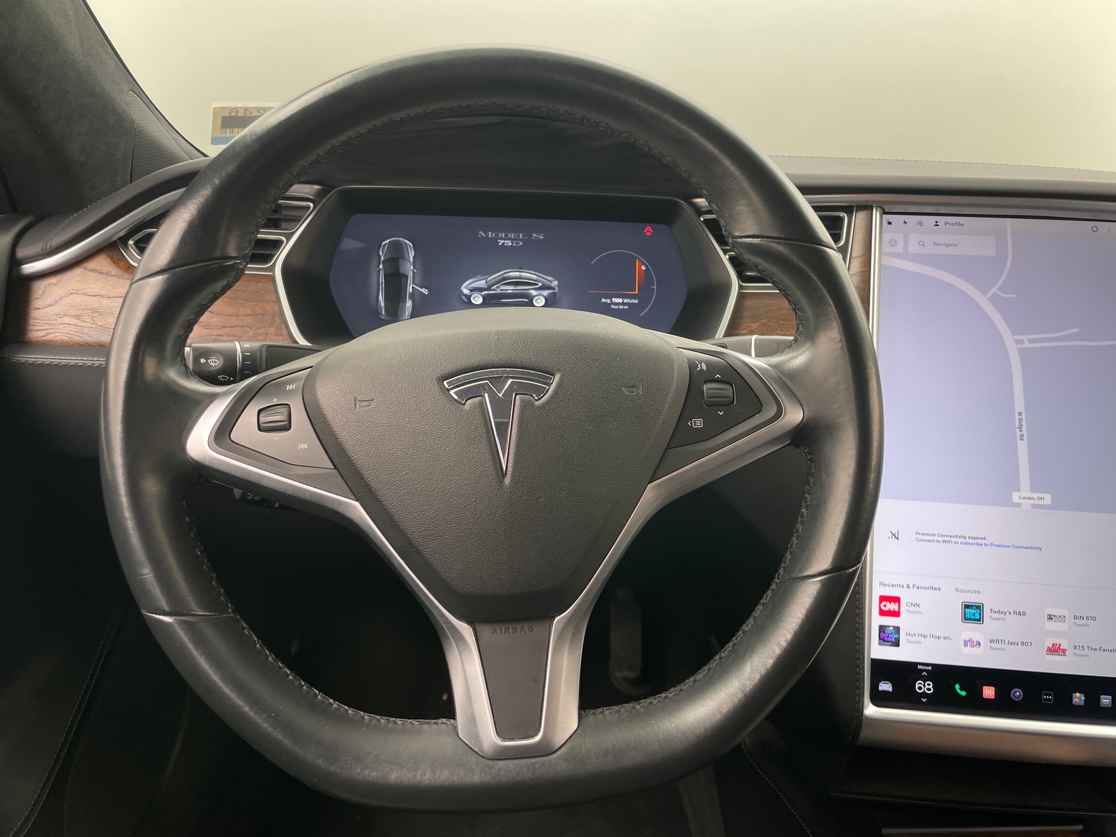 Thumbnail: 2017 Tesla Model S - 4