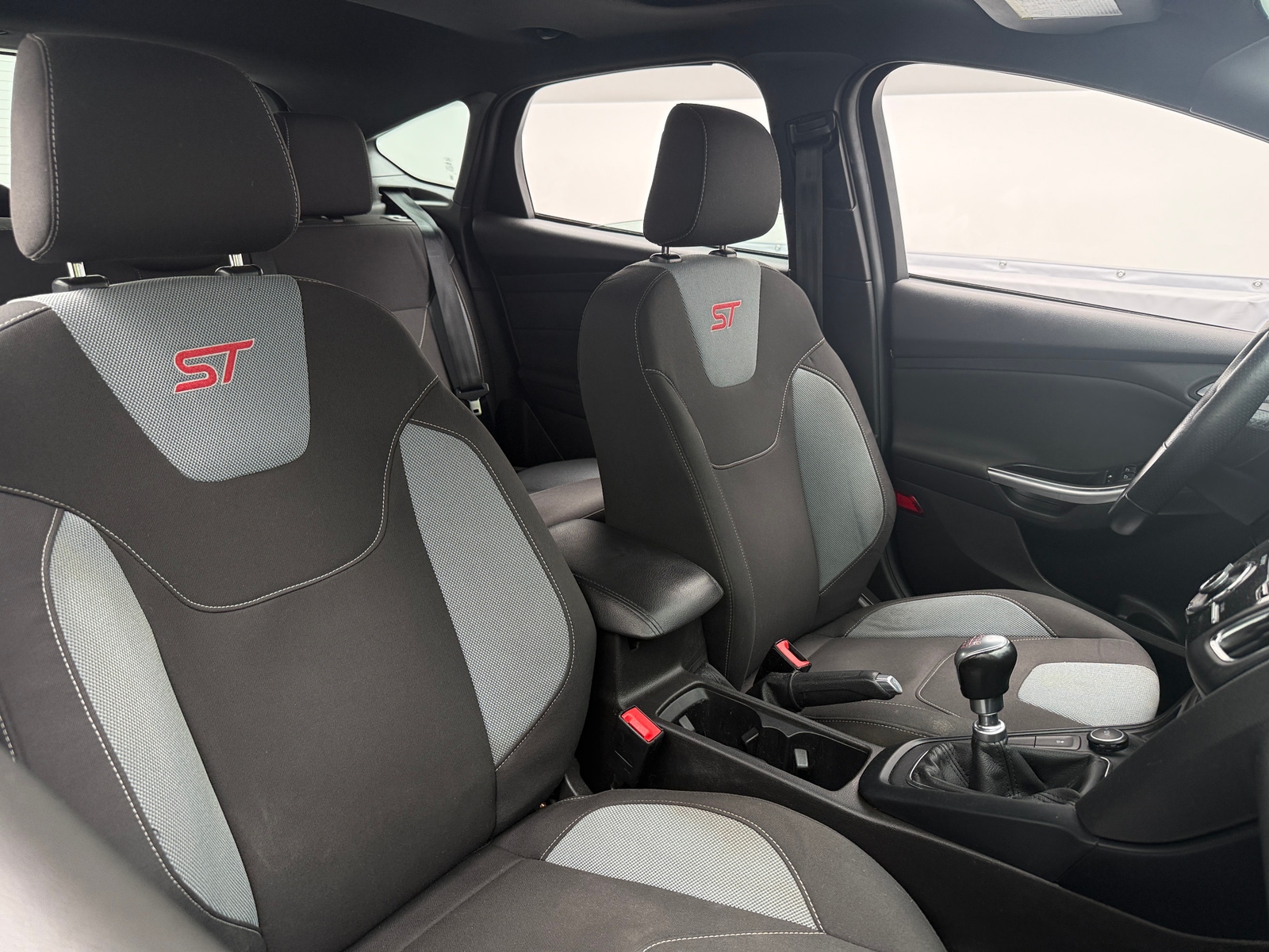 Thumbnail: 2017 Ford Focus - 2