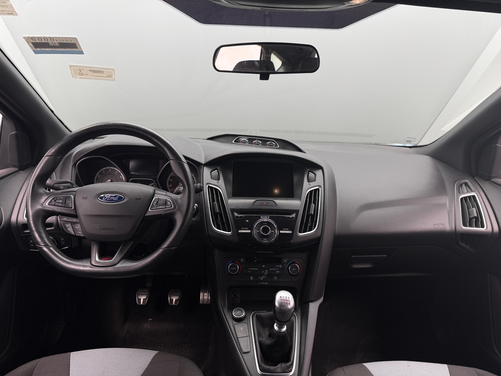 Thumbnail: 2017 Ford Focus - 3