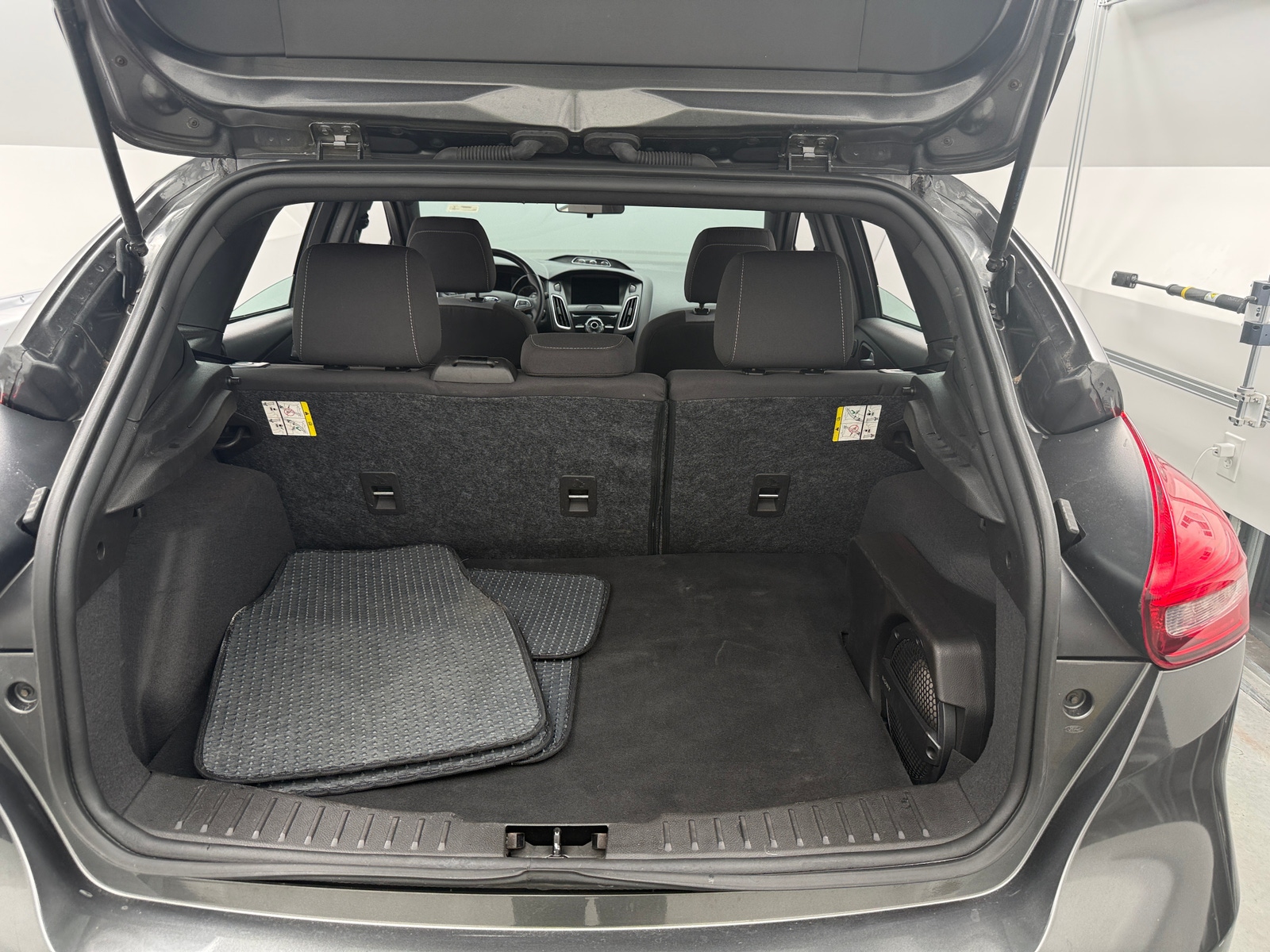 Thumbnail: 2017 Ford Focus - 7