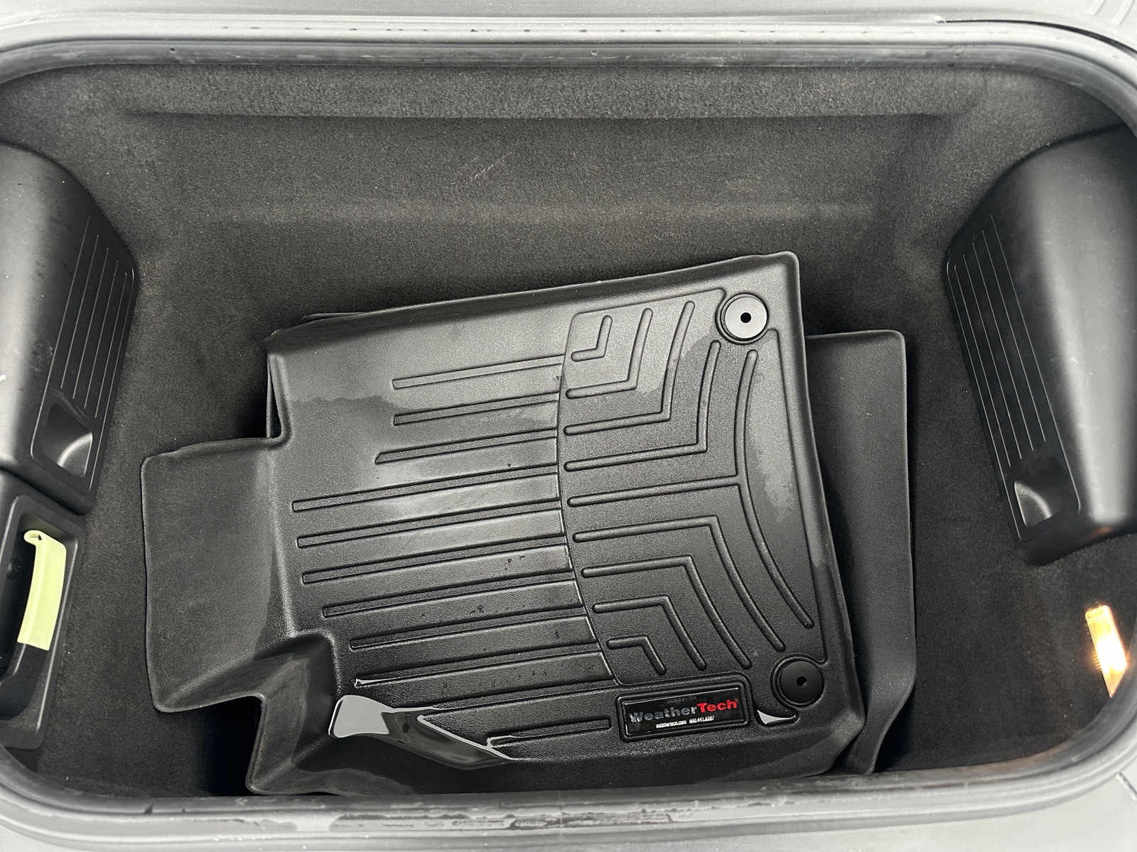 Thumbnail: 2017 Porsche 911 - 4