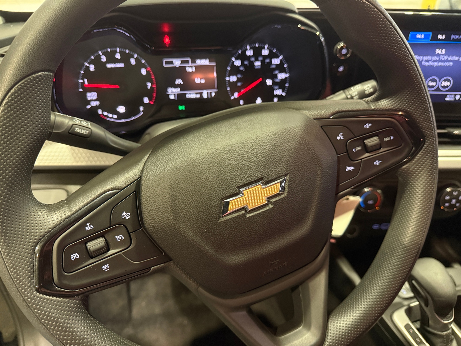 Thumbnail: 2025 Chevrolet Trax - 5