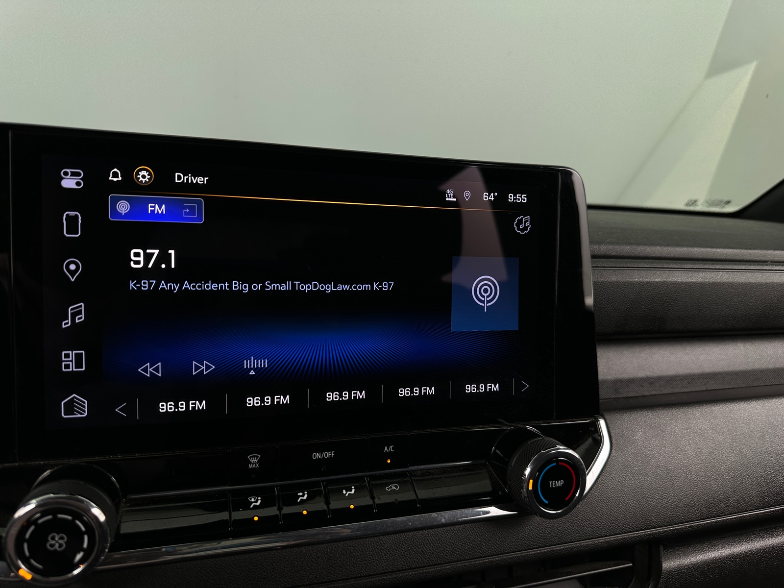 Thumbnail: 2023 Chevrolet Colorado - 4