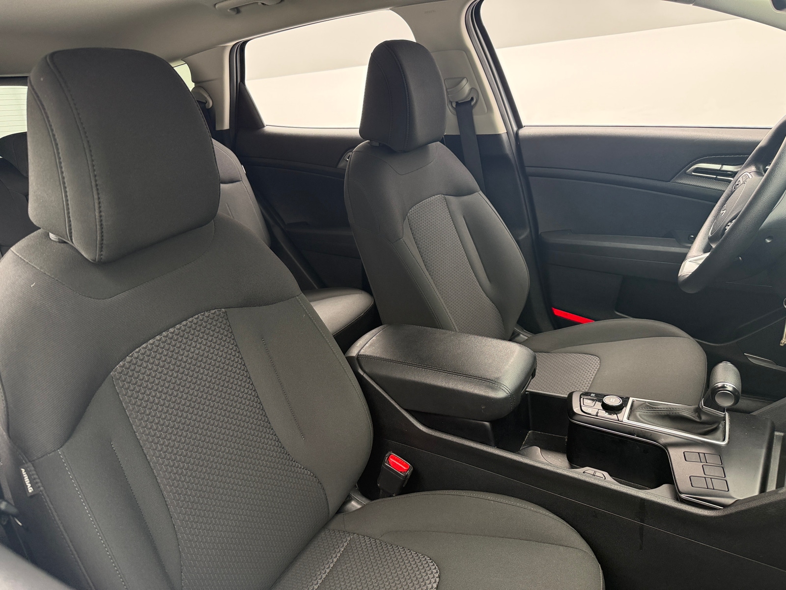 Thumbnail: 2025 Kia Sportage - 2