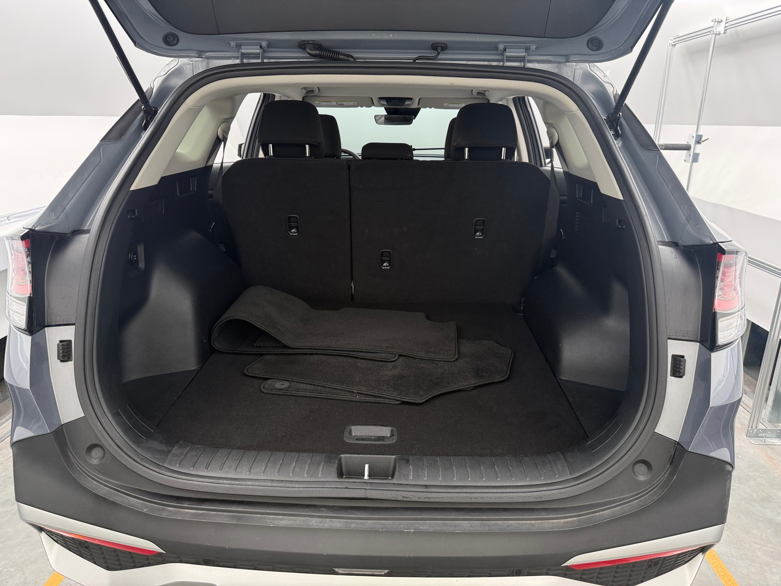 Thumbnail: 2025 Kia Sportage - 7