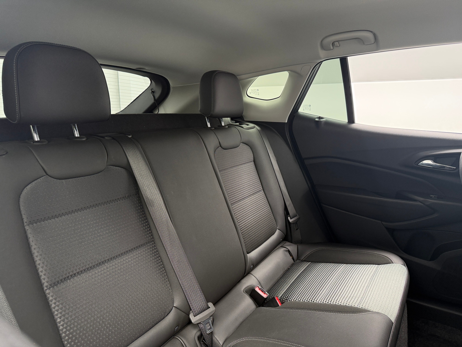 Thumbnail: 2025 Chevrolet Trax - 6