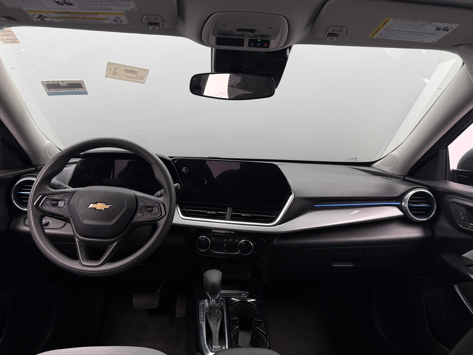Thumbnail: 2025 Chevrolet Trax - 3