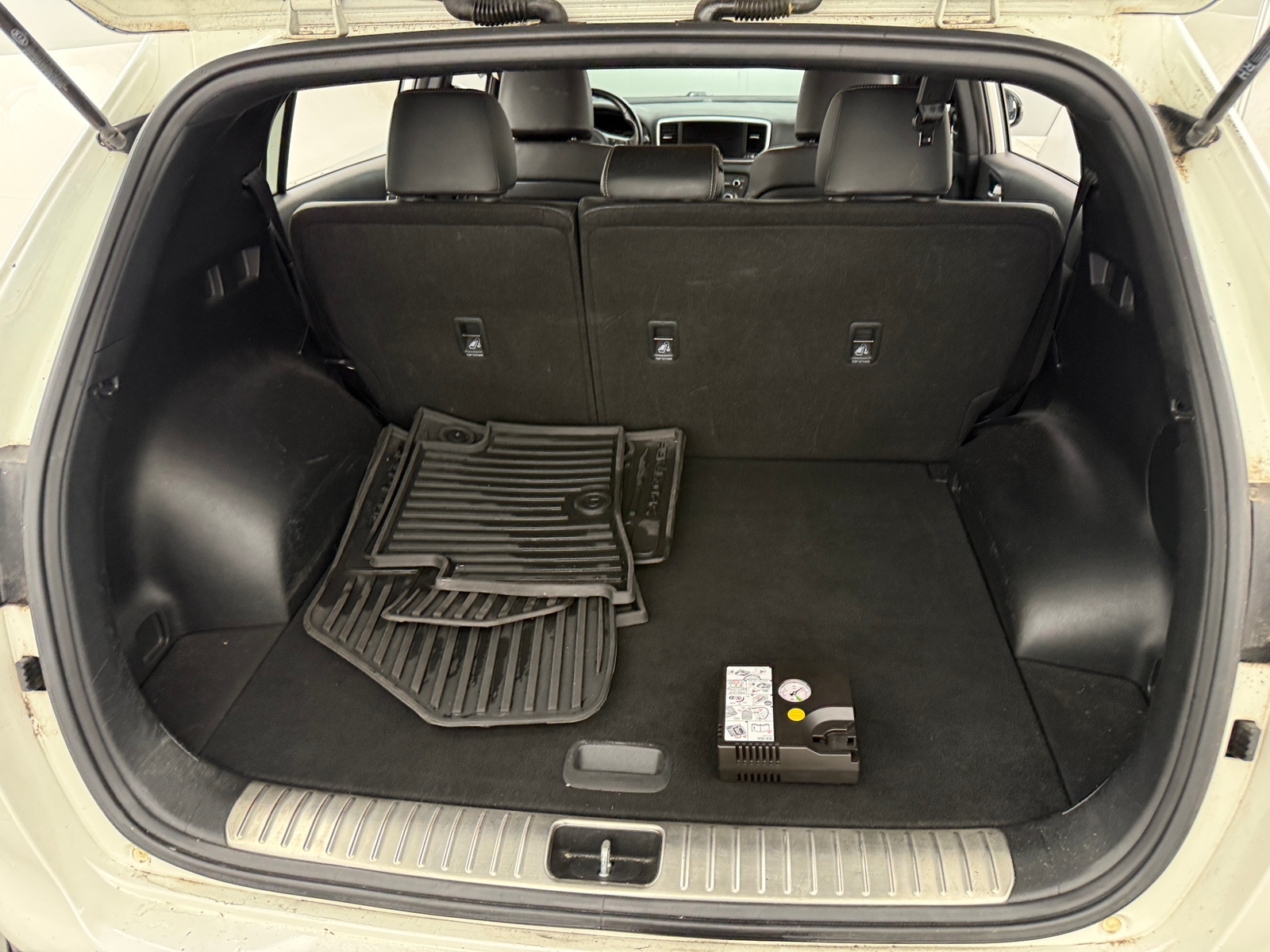 Thumbnail: 2020 Kia Sportage - 6