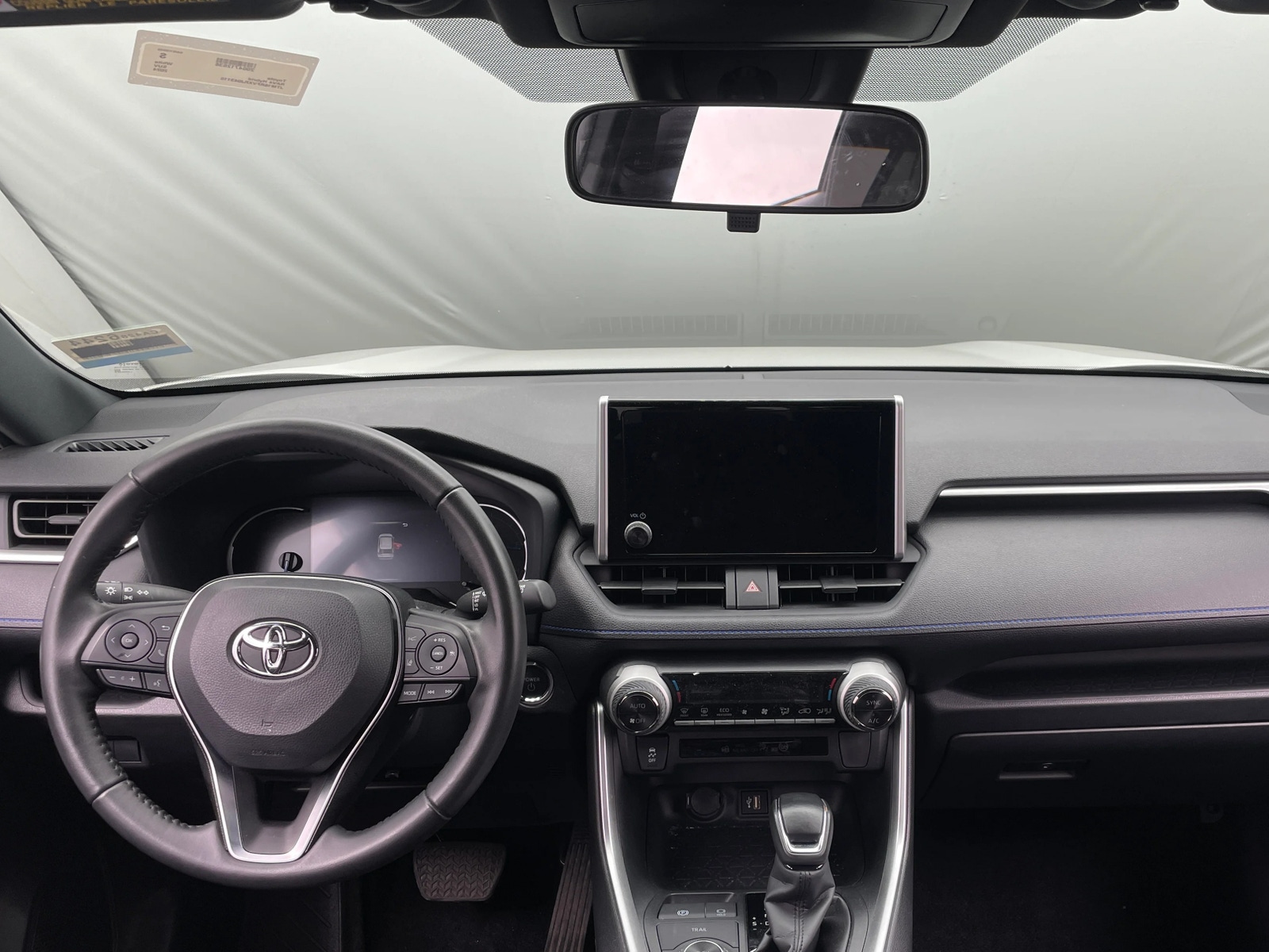 Thumbnail: 2024 Toyota RAV4 - 3