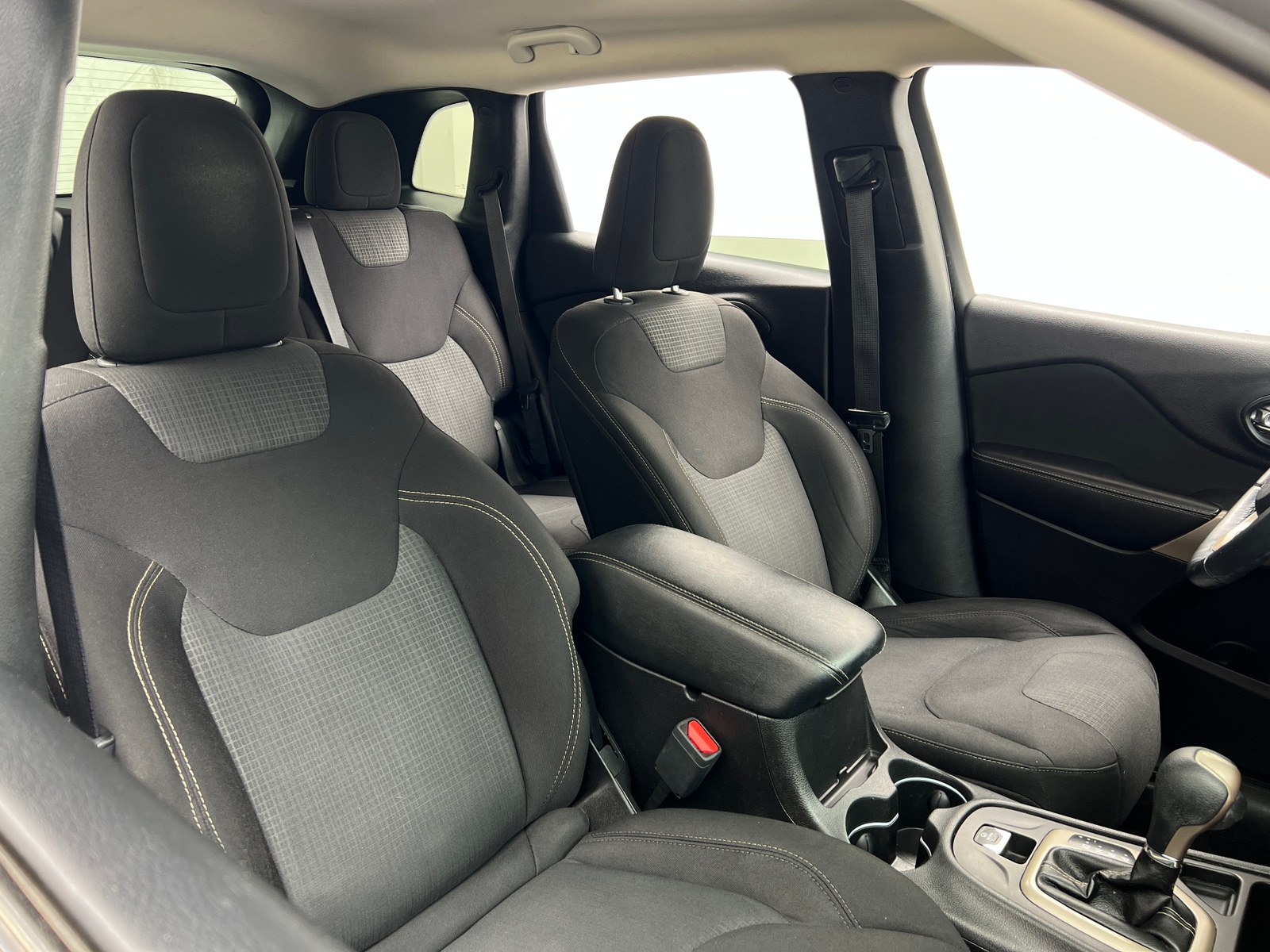 Thumbnail: 2017 Jeep Cherokee - 2