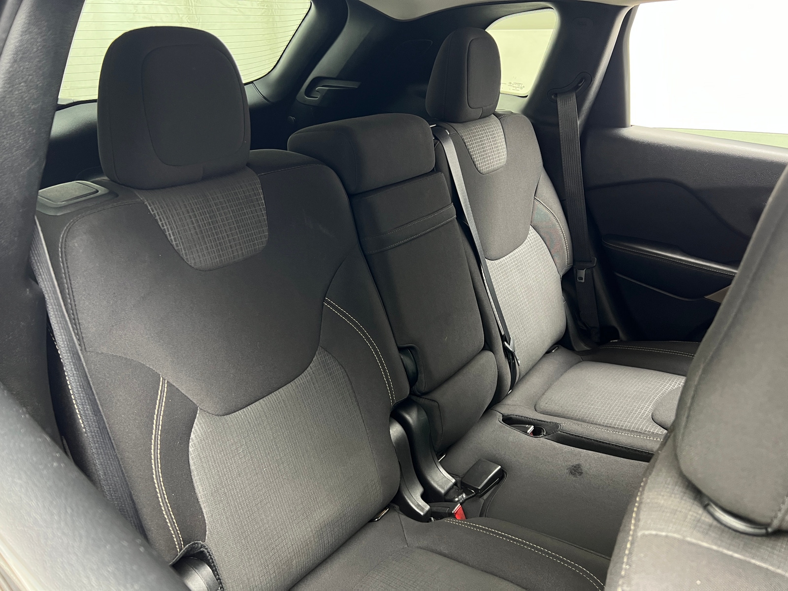 Thumbnail: 2017 Jeep Cherokee - 6