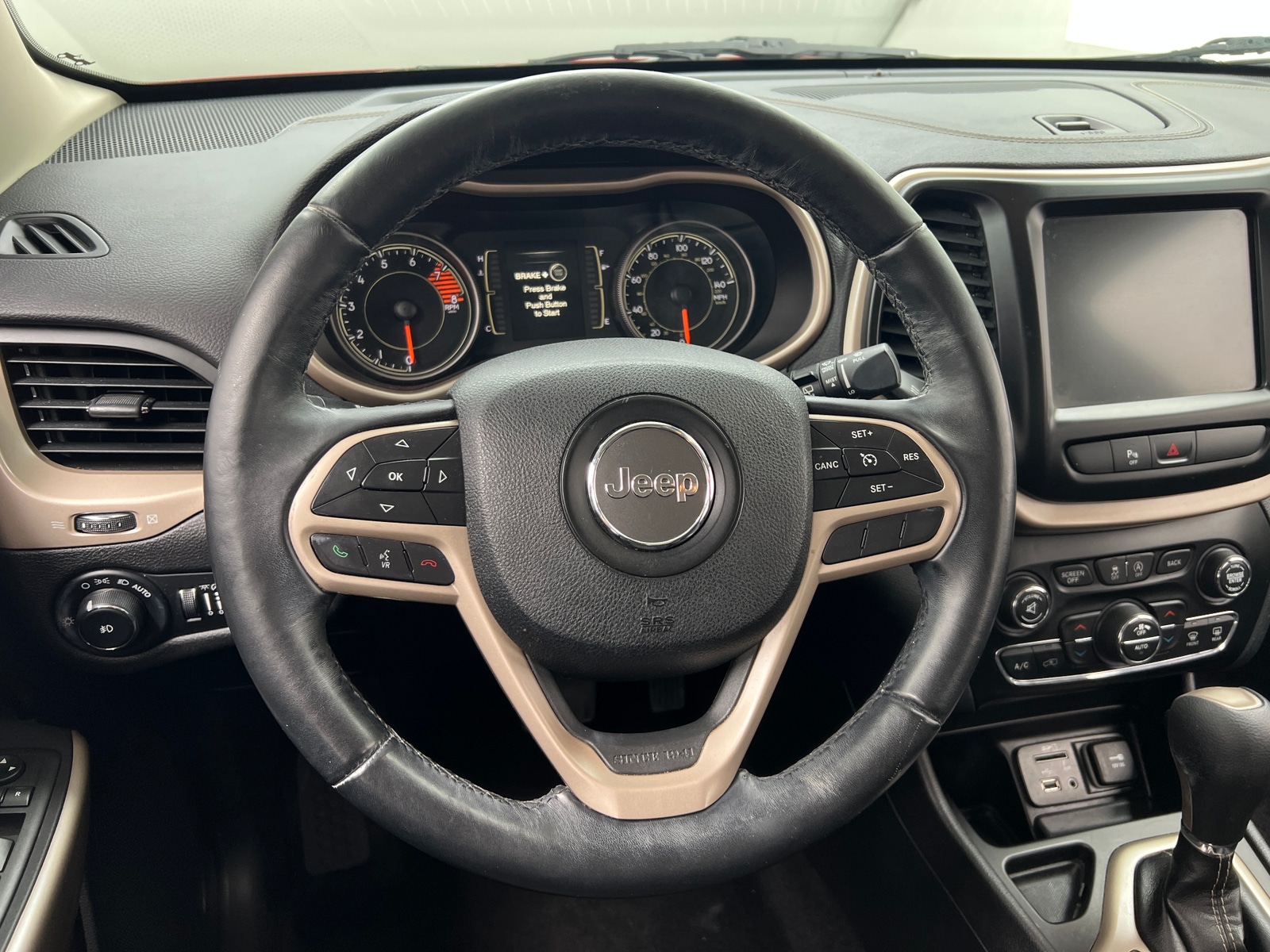 Thumbnail: 2017 Jeep Cherokee - 5