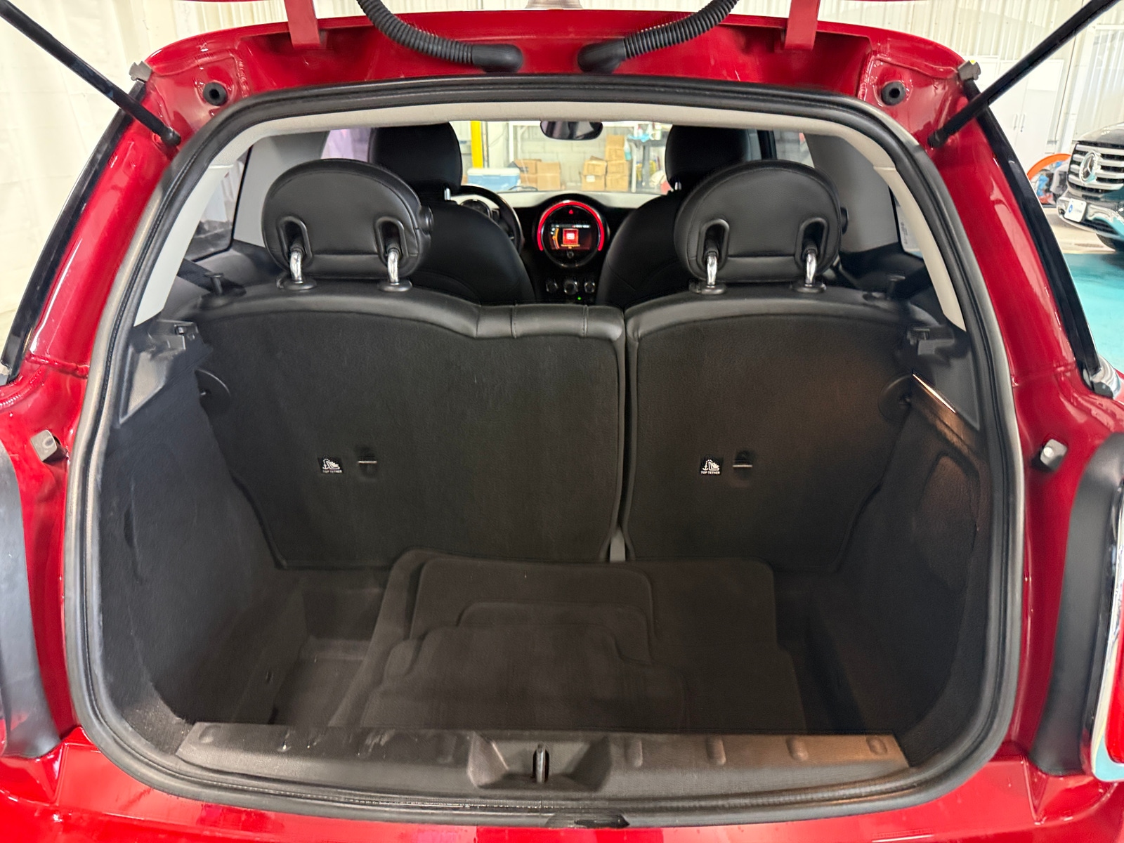 Thumbnail: 2019 MINI Cooper Hardtop - 6