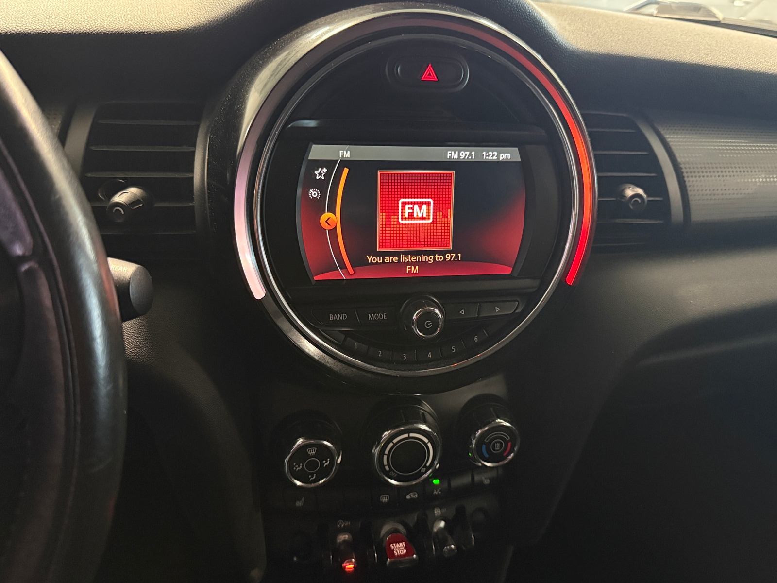 Thumbnail: 2019 MINI Cooper Hardtop - 3